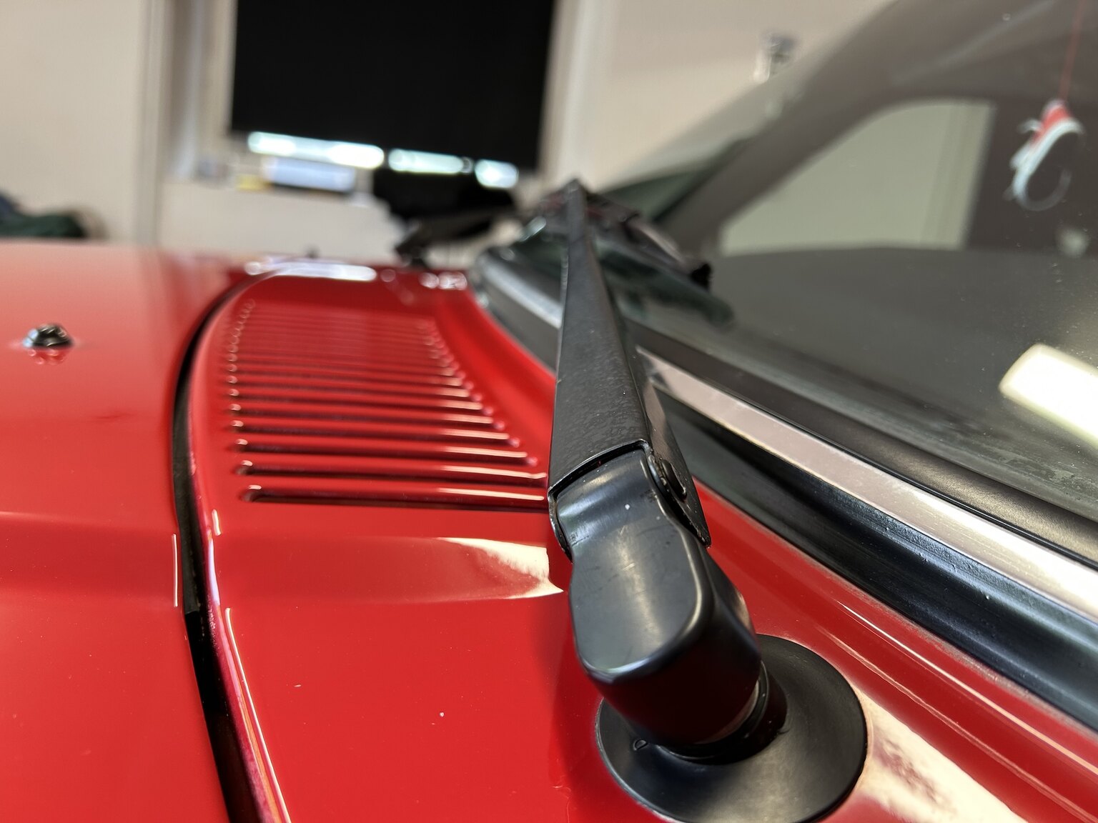 Exterior image of 1990 Volvo 240 GL