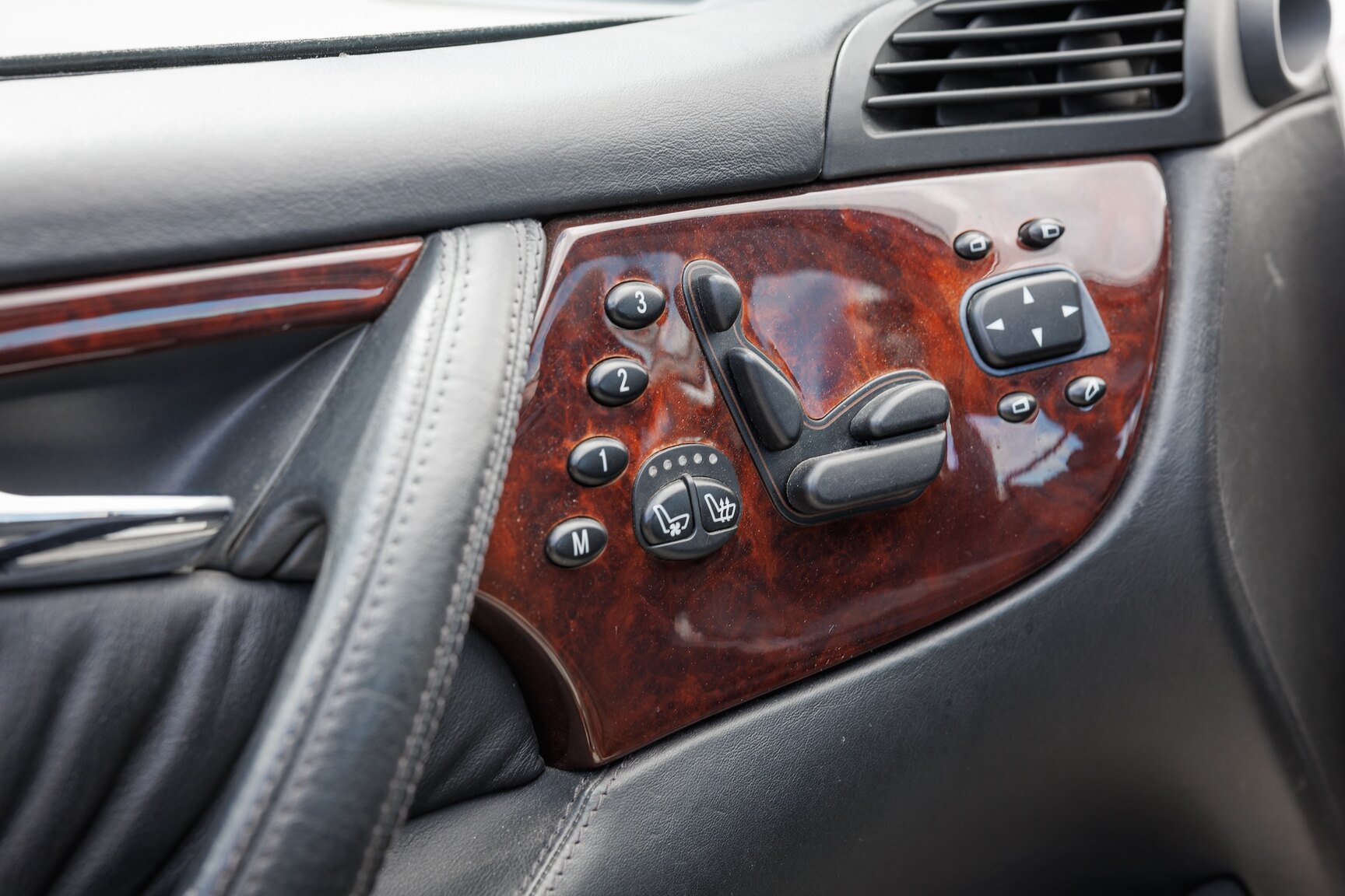 Interiörbild 2000 Mercedes-Benz CL600