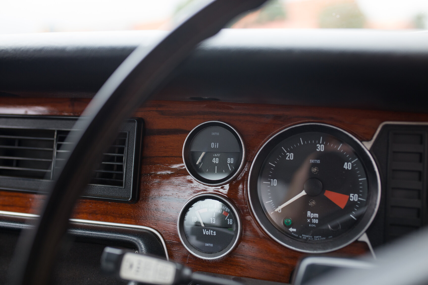 Innenraumfoto von 1975 JAGUAR XJ6  (27)