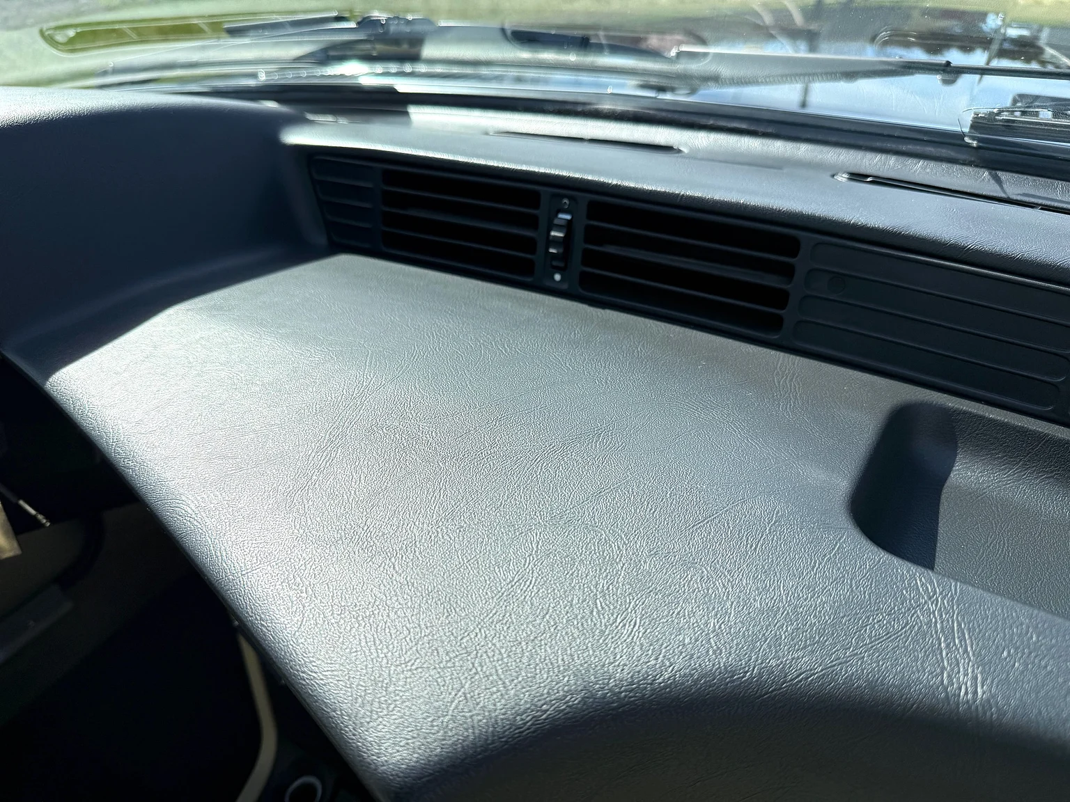 Innenraumfoto von 1985 BMW 635 CSiA (E24) (44)