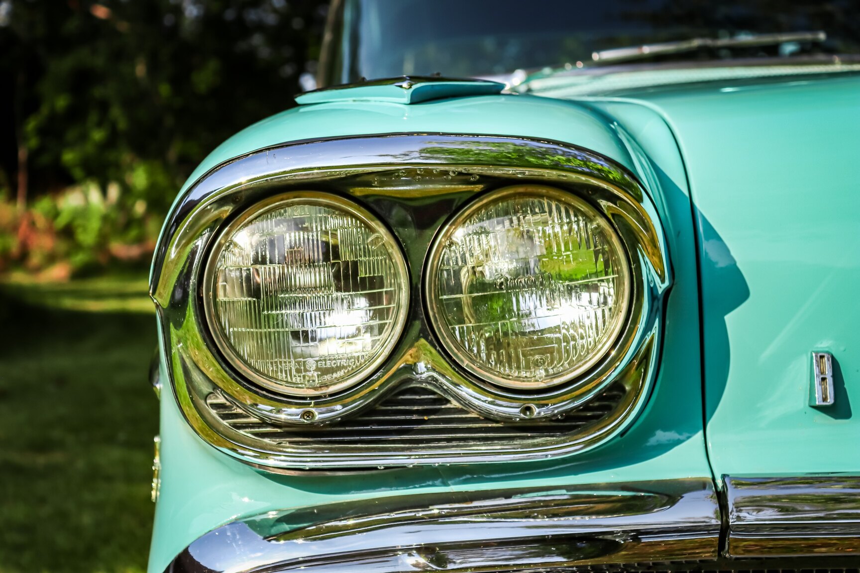 Exterior image of 1958 Pontiac Bonneville