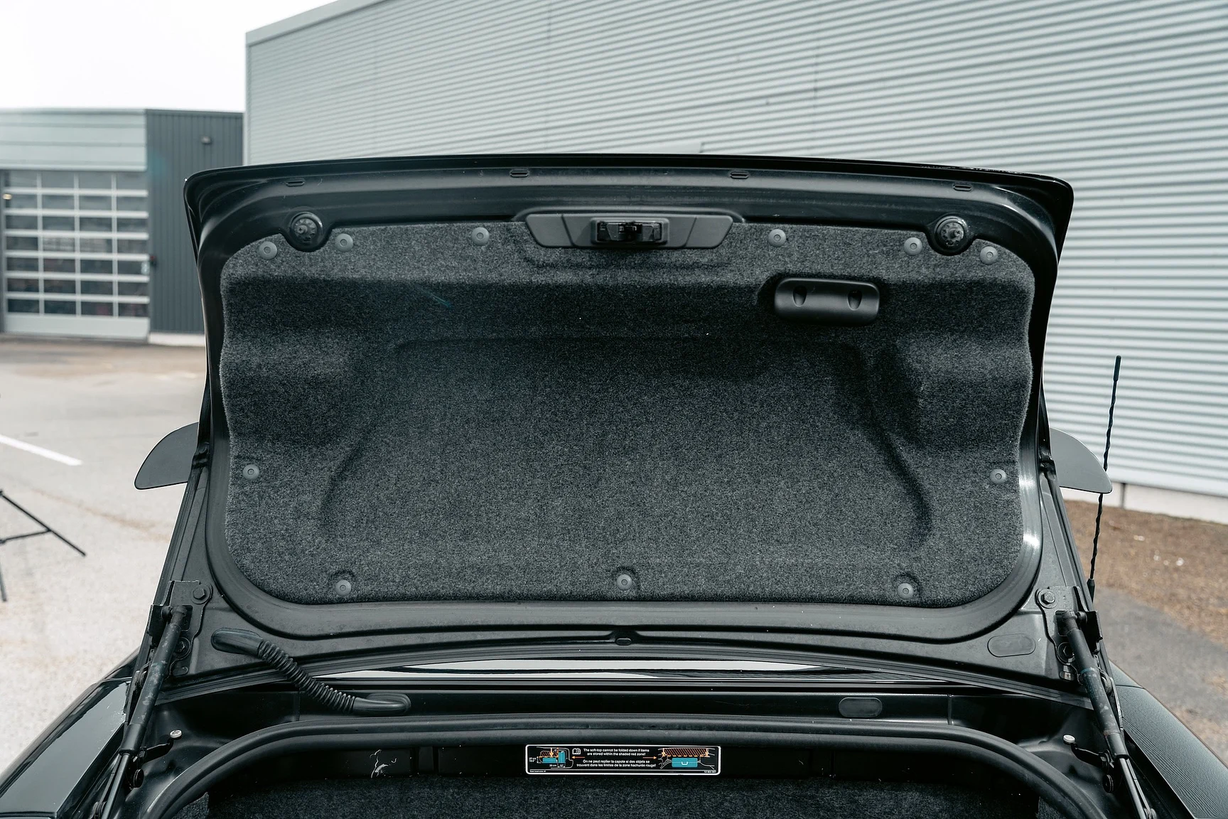 Innenraumfoto von 2004 SAAB 9-3 Aero 2.0T Cabriolet (39)