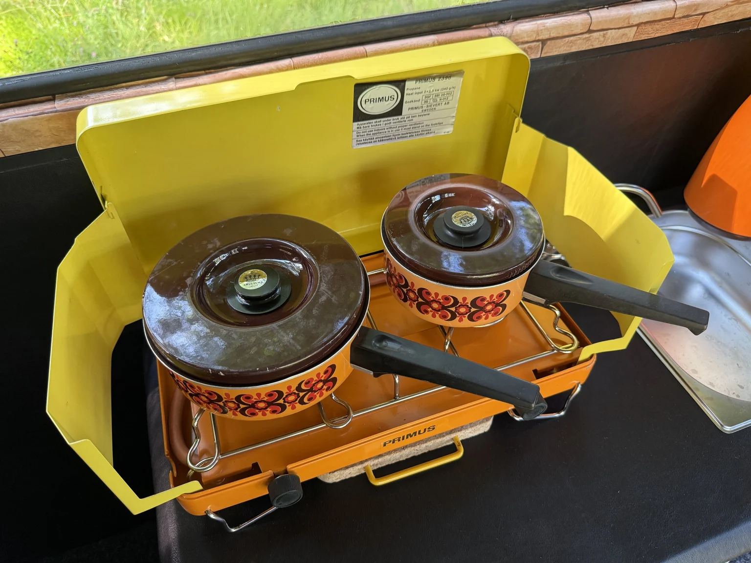 Innenraumfoto von 1975 Volkswagen Transporter Campervan (55)