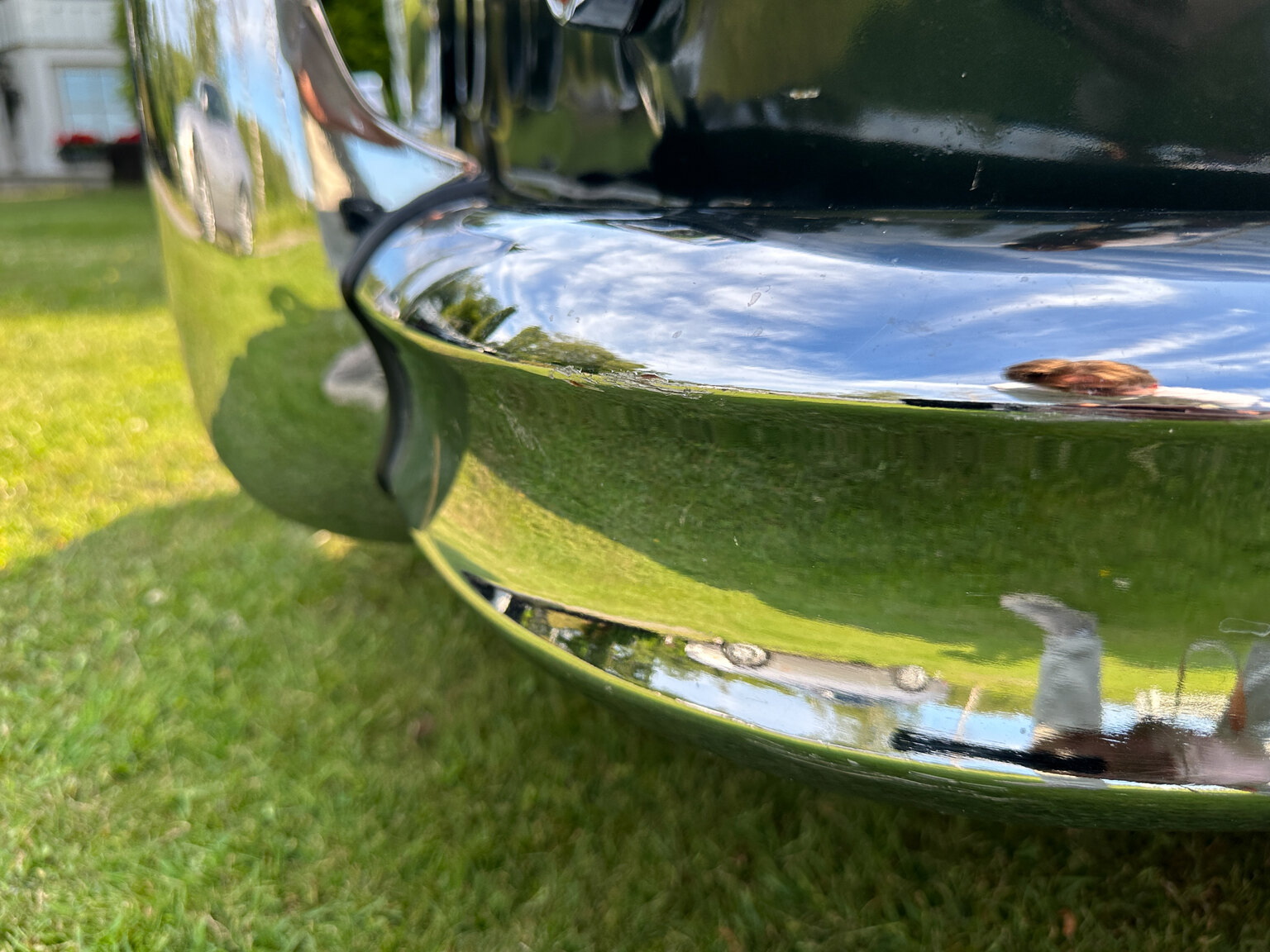 Exterior image of 1965 Daimler 250 V8
