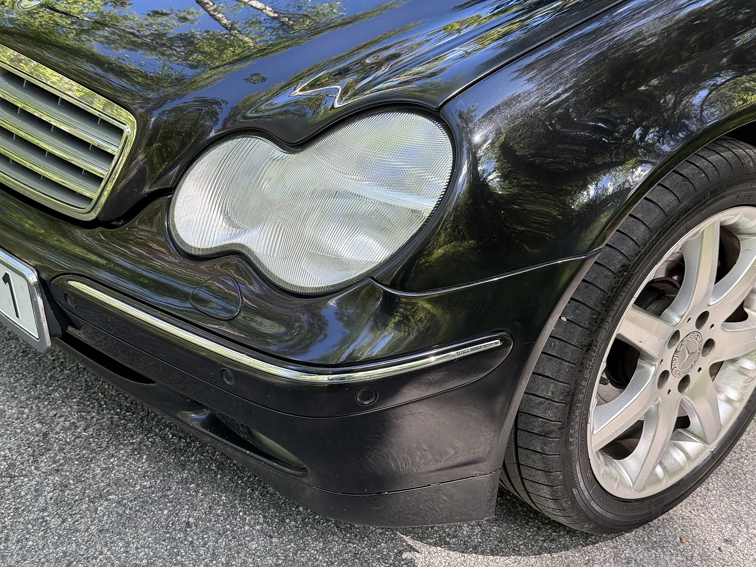 Exteriörbild på 2002 Mercedes-Benz C 320 T (18)