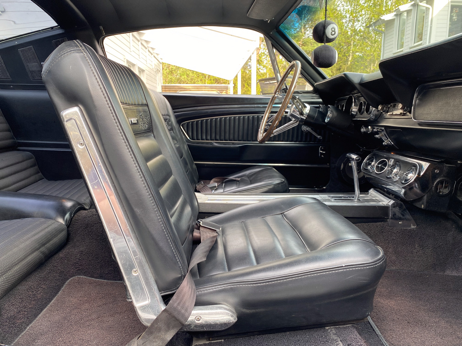 Interior image of 1966 Ford Mustang Fastback GT-clone (37)