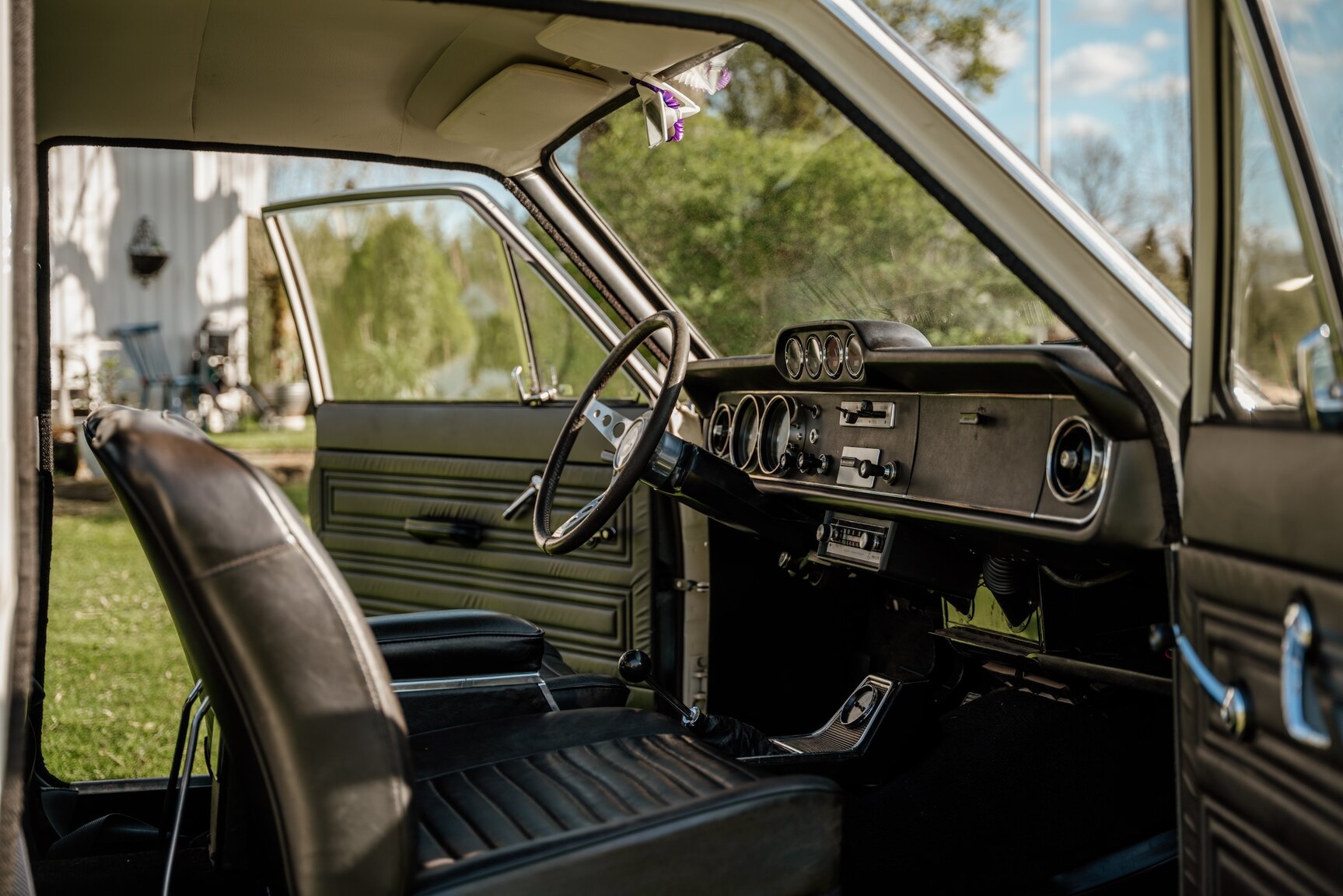 Interior image of 1968 Ford Cortina Lotus (3)