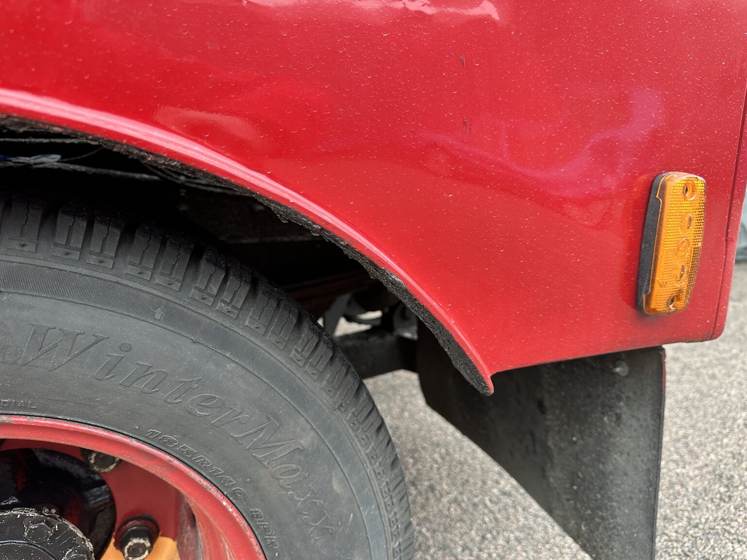 Exteriörbild på 1983 Volkswagen LT46 bärgare (35)