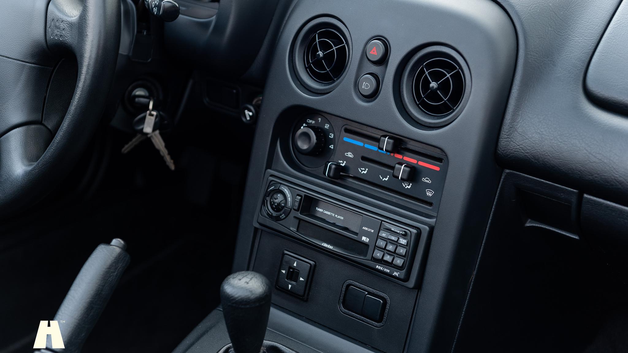 Interiörbild 1997 Mazda MX-5 (46)