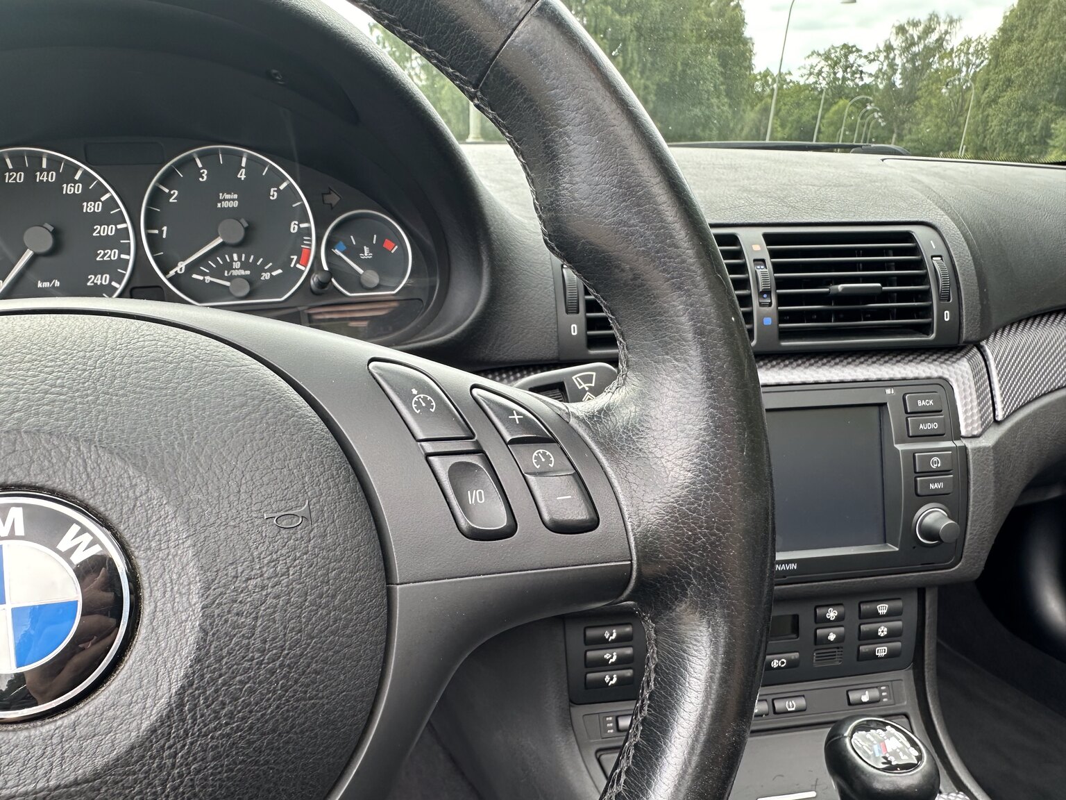 Innenraumfoto von 2005 BMW 330Ci