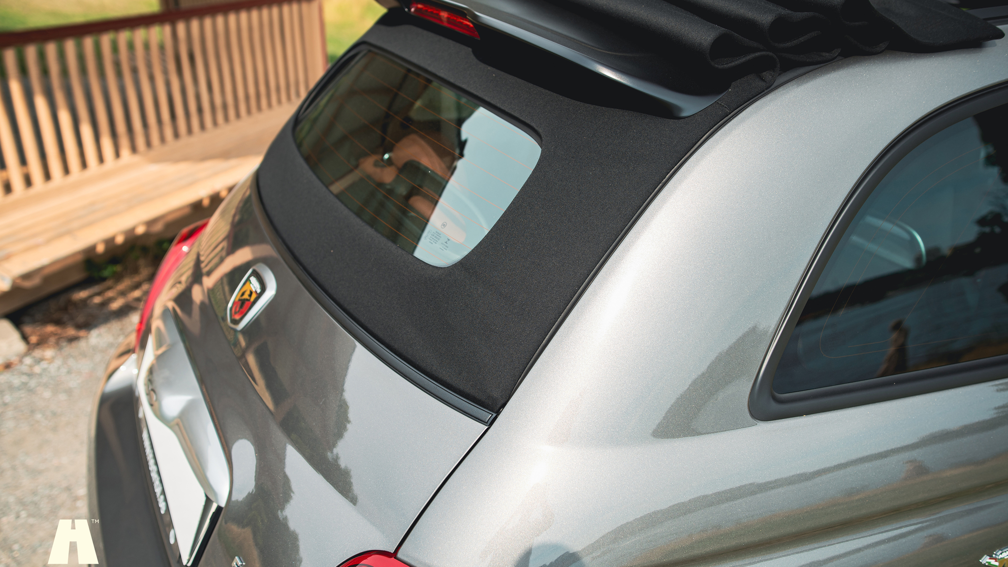Exteriörbild på 2018 Abarth 595 Turismo CAB
