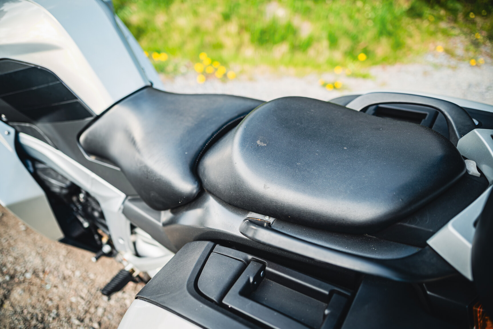 Exterior image of 2006 BMW K 1200 GT 