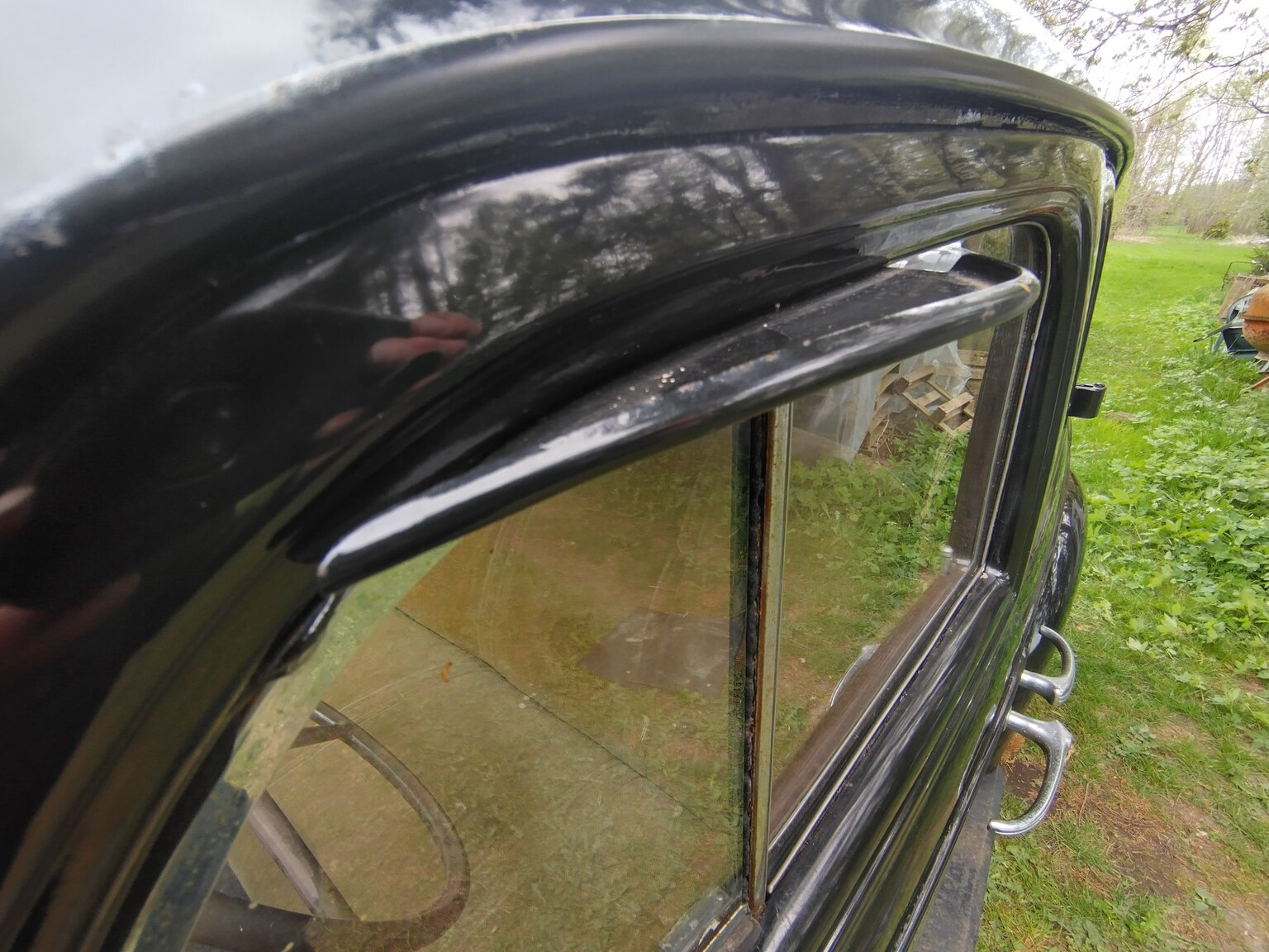 Exteriörbild på 1939 Chevrolet Master De Luxe Sedan Sport