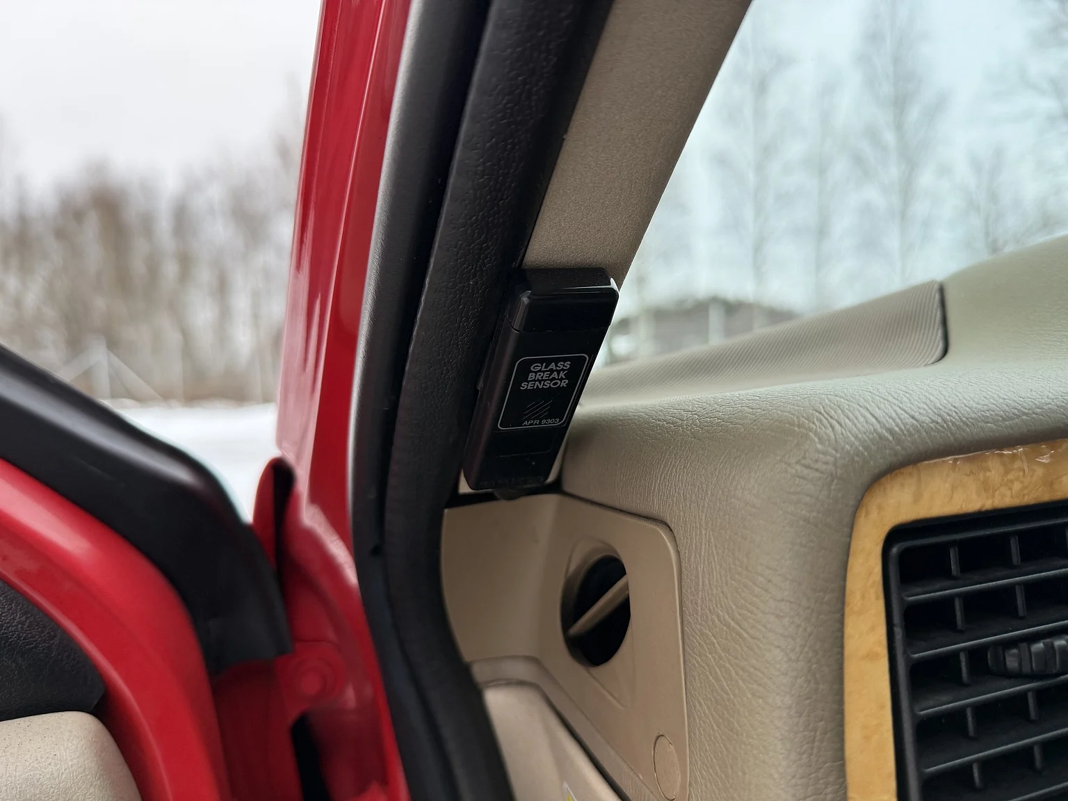 Interior image of 1996 Volvo 850R (25)