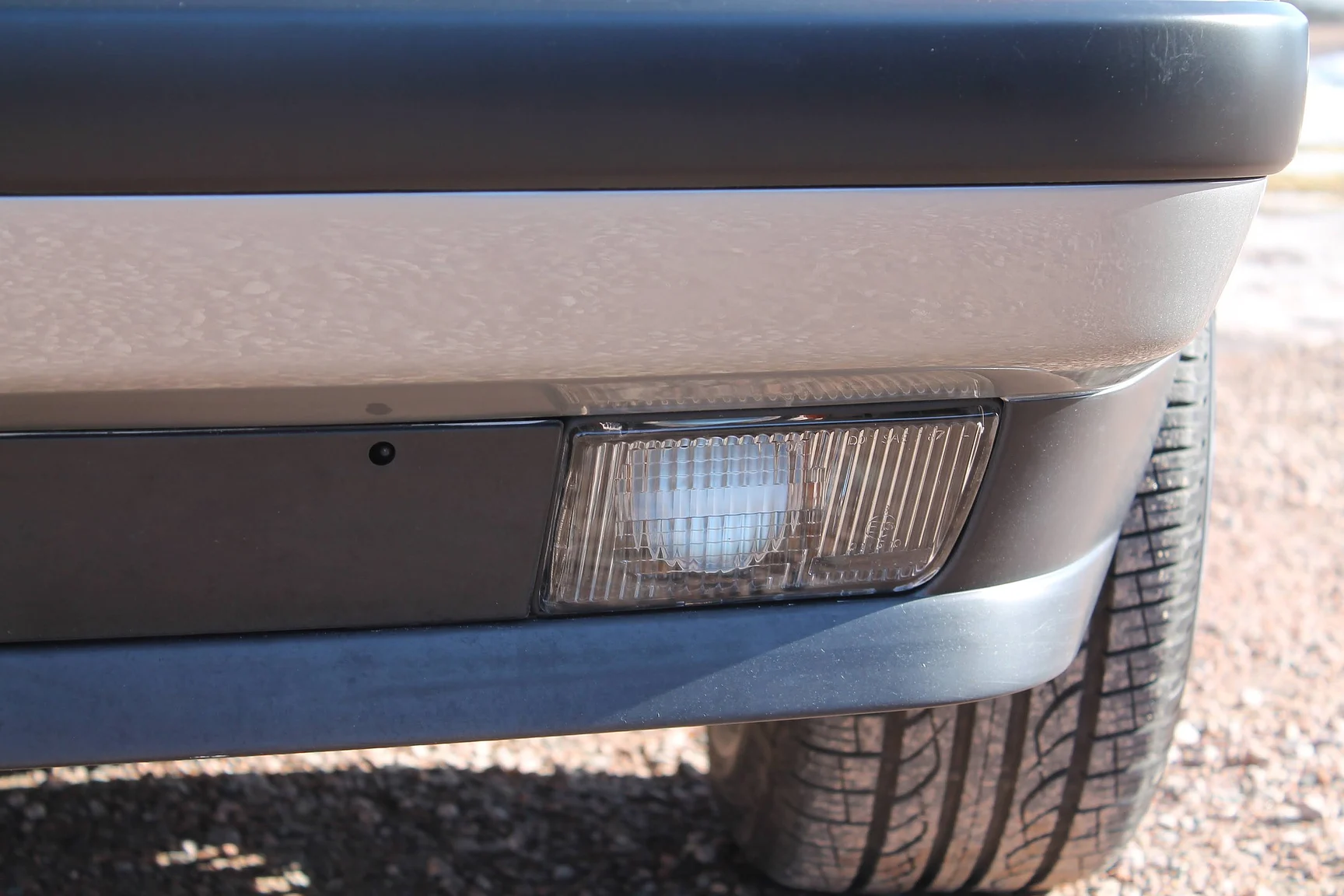 Exteriörbild på 1988 BMW 535i - NO RESERVE (92)