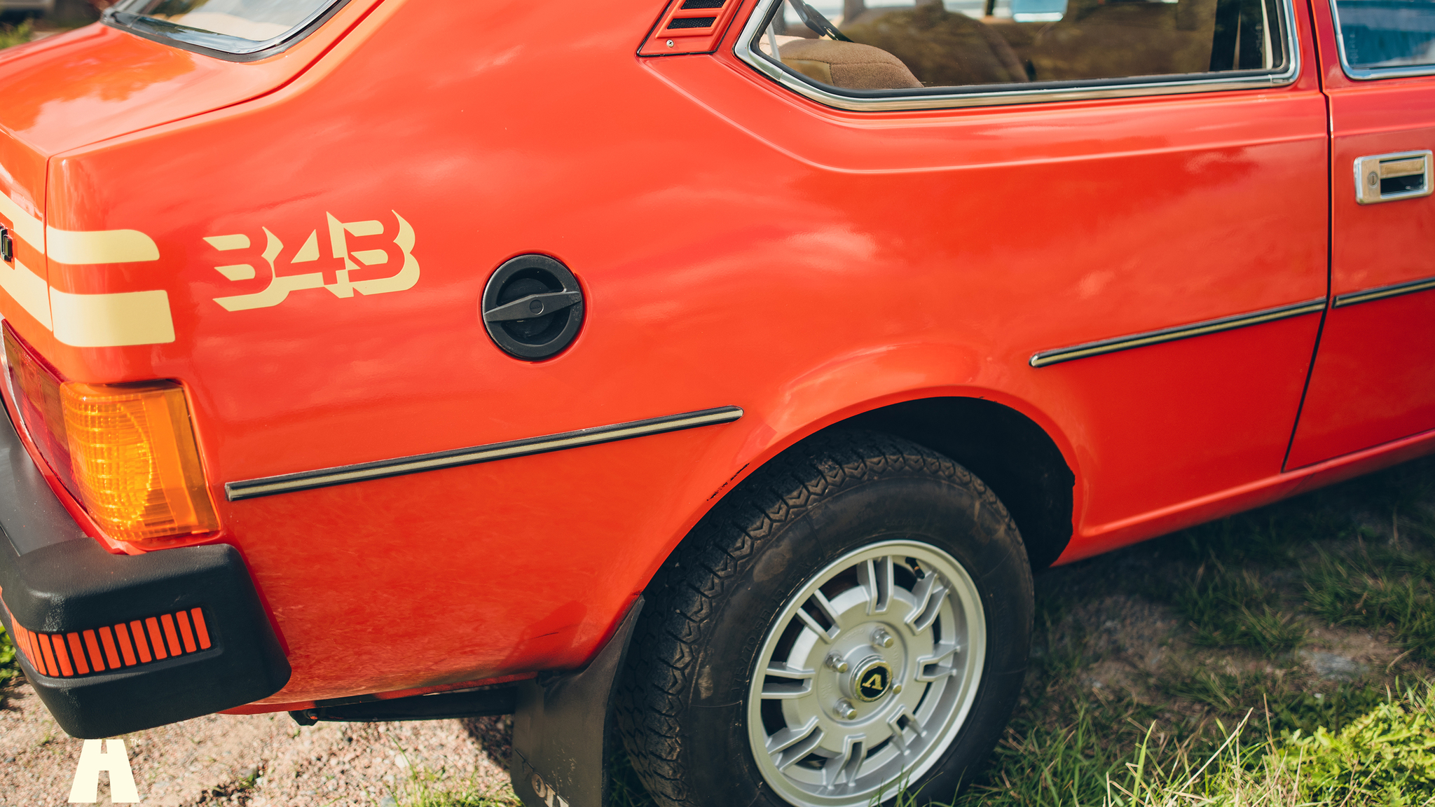 Exteriörbild på 1976 Volvo 343 DL Manuell
