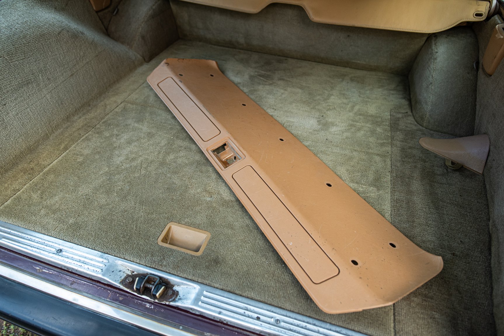 Innenraumfoto von 1993 Volvo 245 GL Classic "No Reserve Auction"