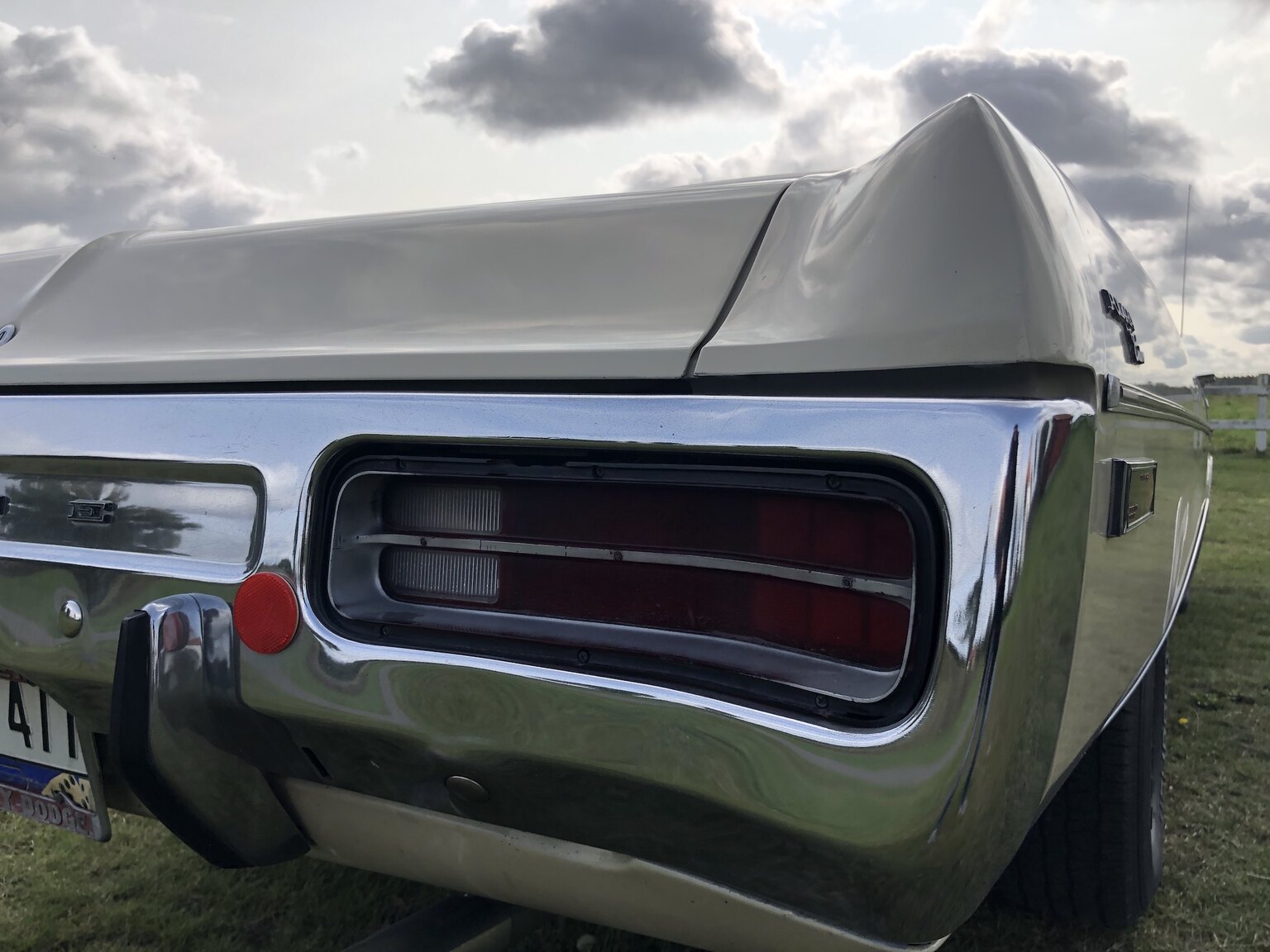 Exterior image of 1972 Dodge Polara Custom