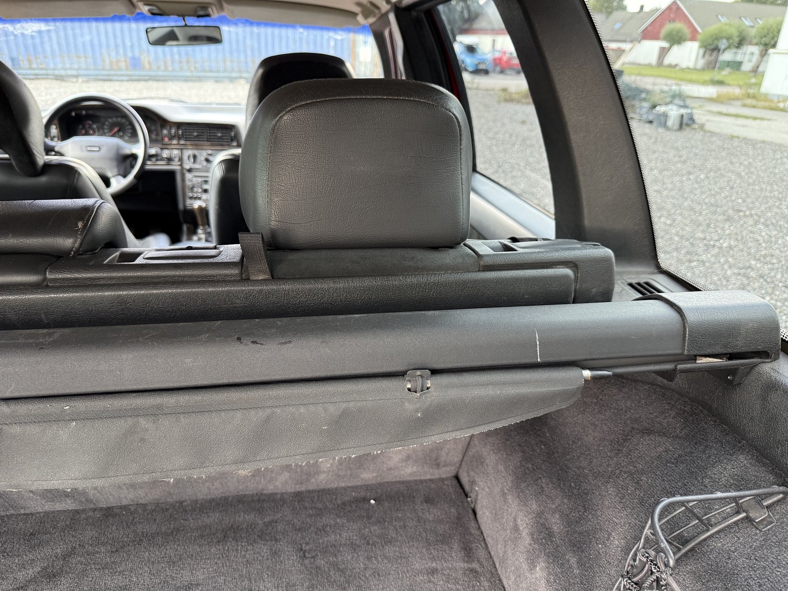 Interior image of 1996 Volvo 850 R "T-Röd"