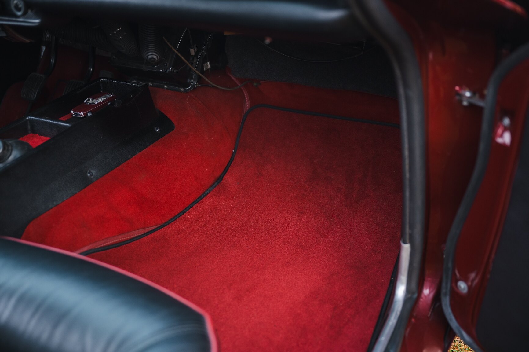 Interior image of 1972 Volvo 1800 ES