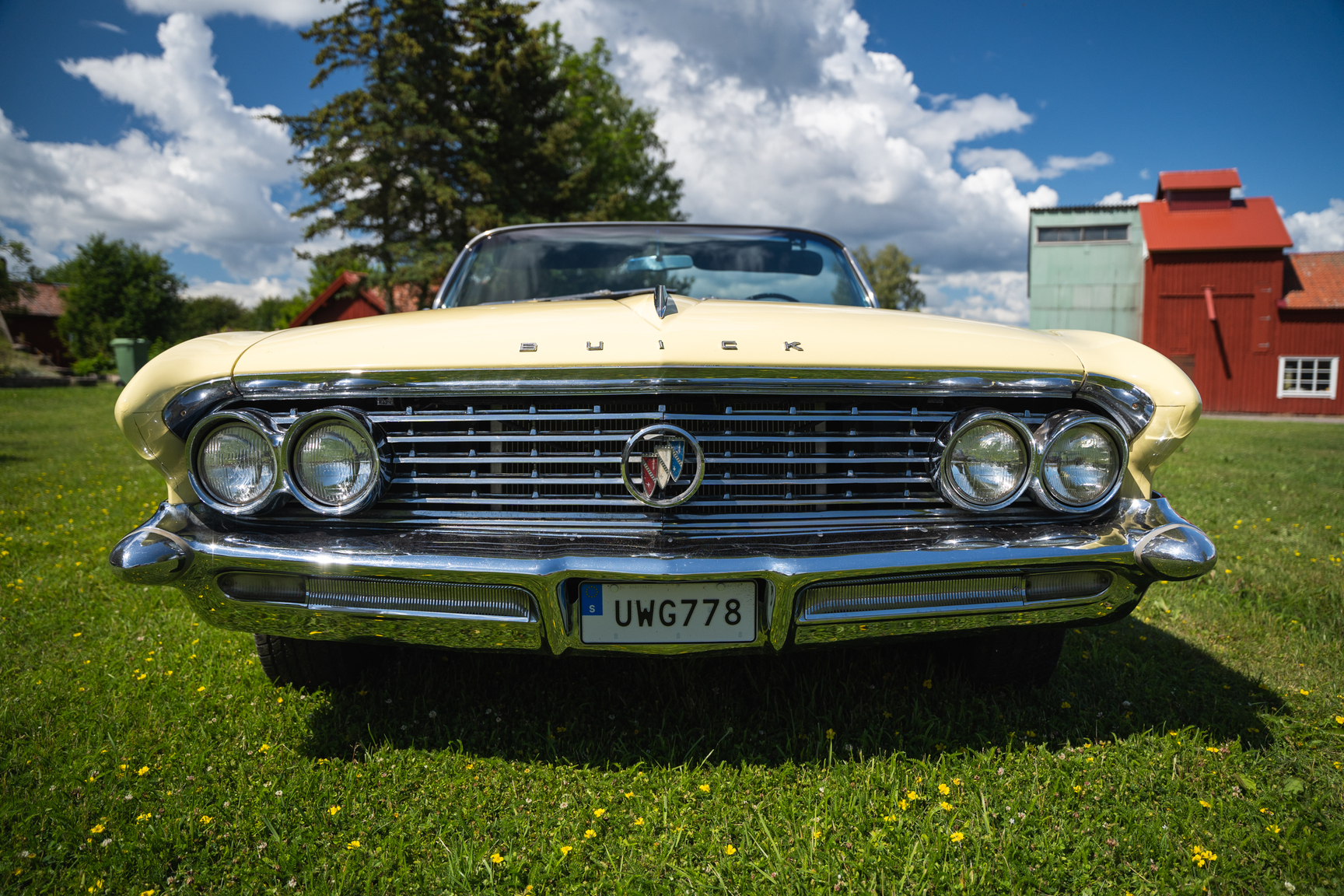 Aussenfoto 1961 Buick Electra 225 cab (30)