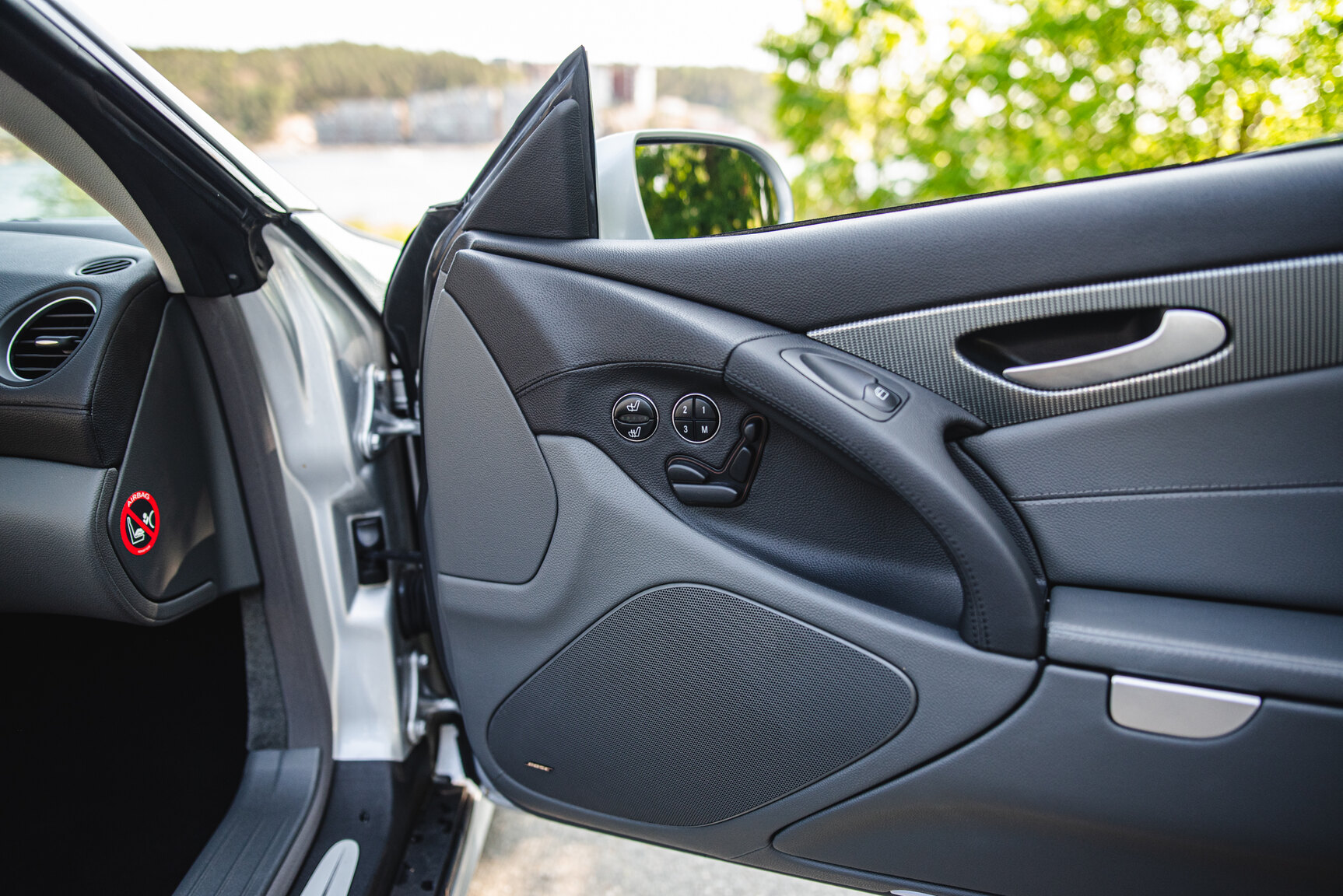 Innenraumfoto von 2006 Mercedes-Benz SL 350