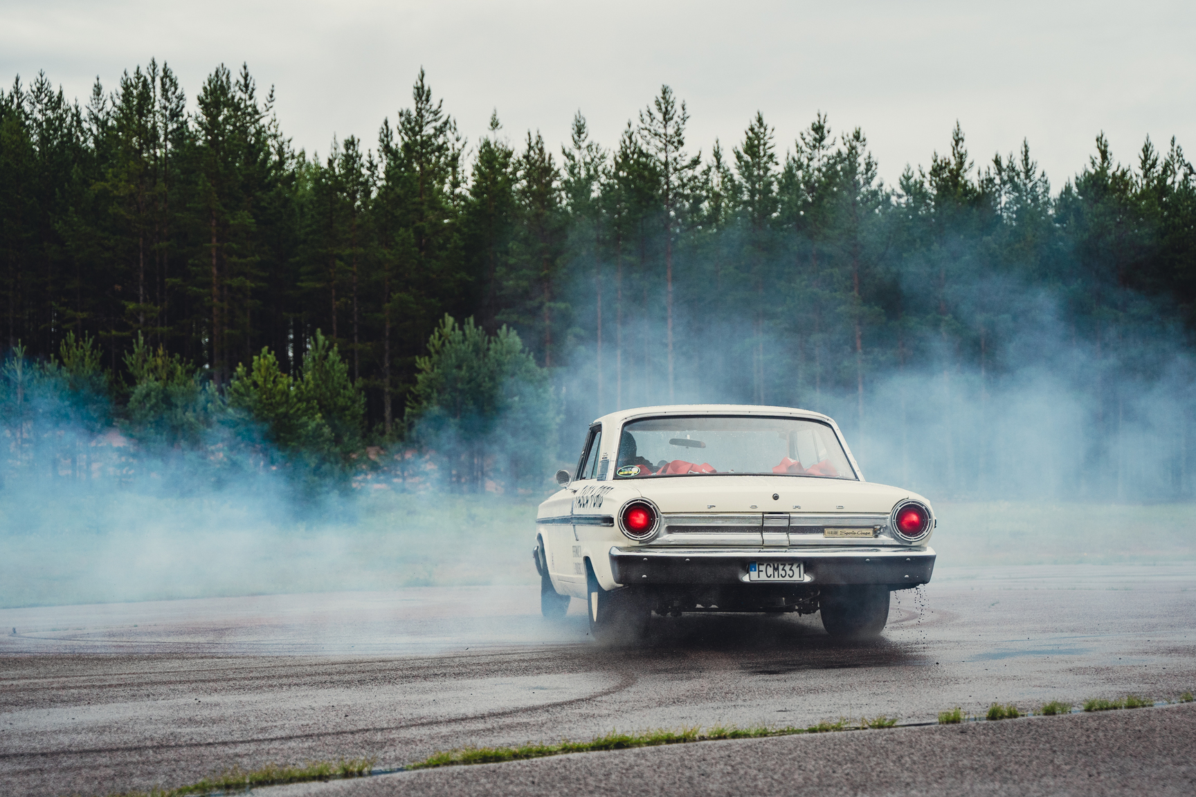Aussenfoto 1964 Ford Fairlane 500 Sport Coupé (12)