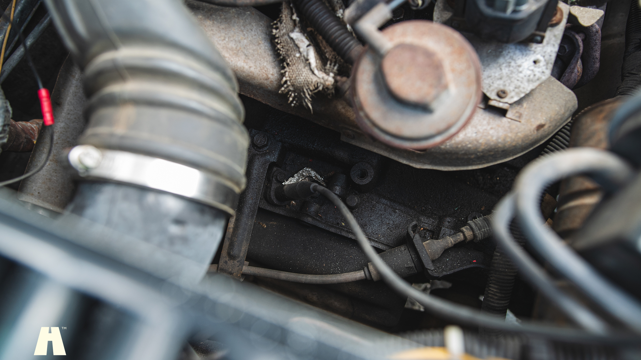 Image of 1985 Pontiac Fiero GT mechanics (63)