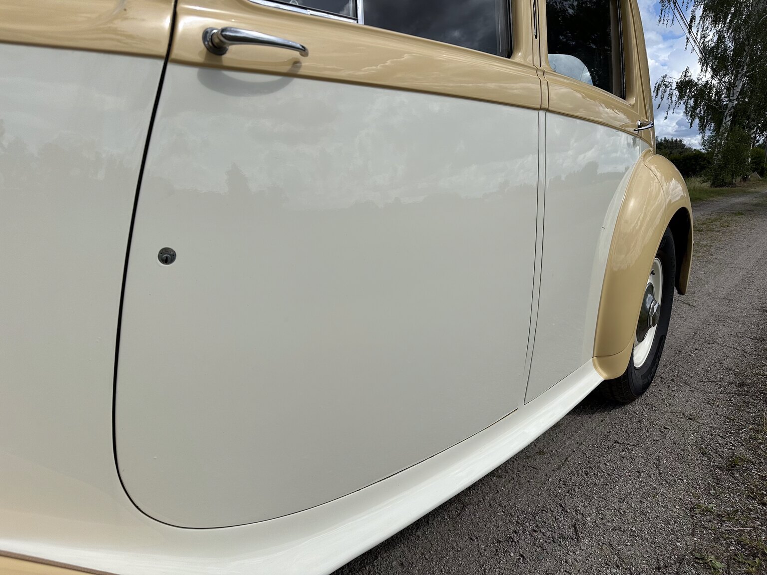 Exteriörbild på 1947 Bentley Mark IV Sport Saloon