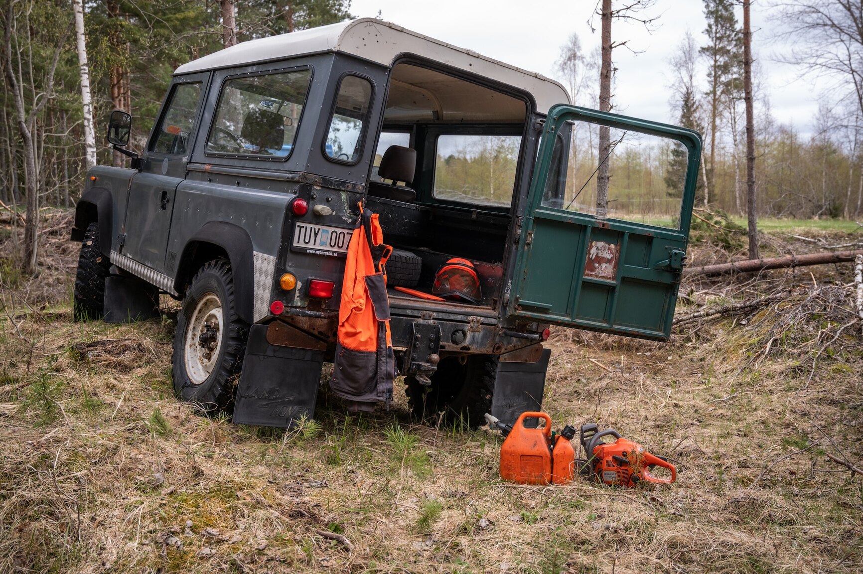 Exterior image of 1986 Land Rover 90 2.5D