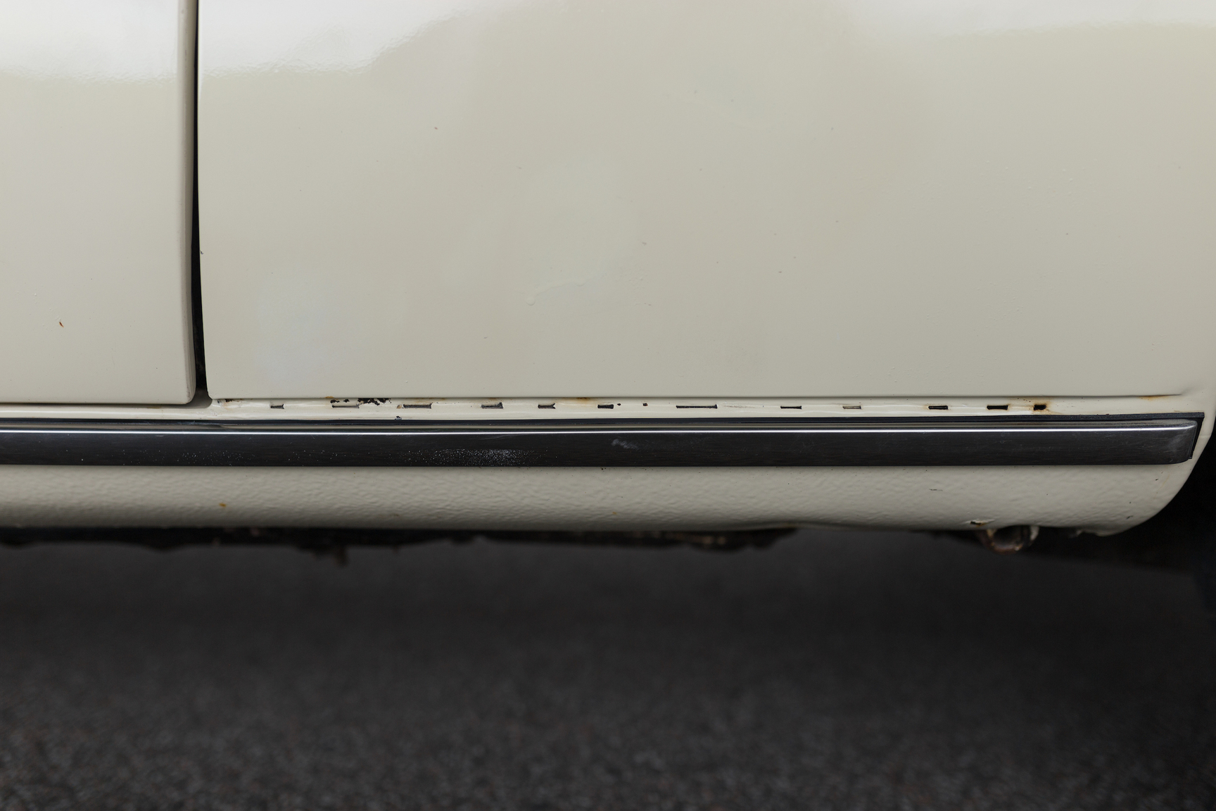 Exteriörbild på 1971 Mercedes 250 C