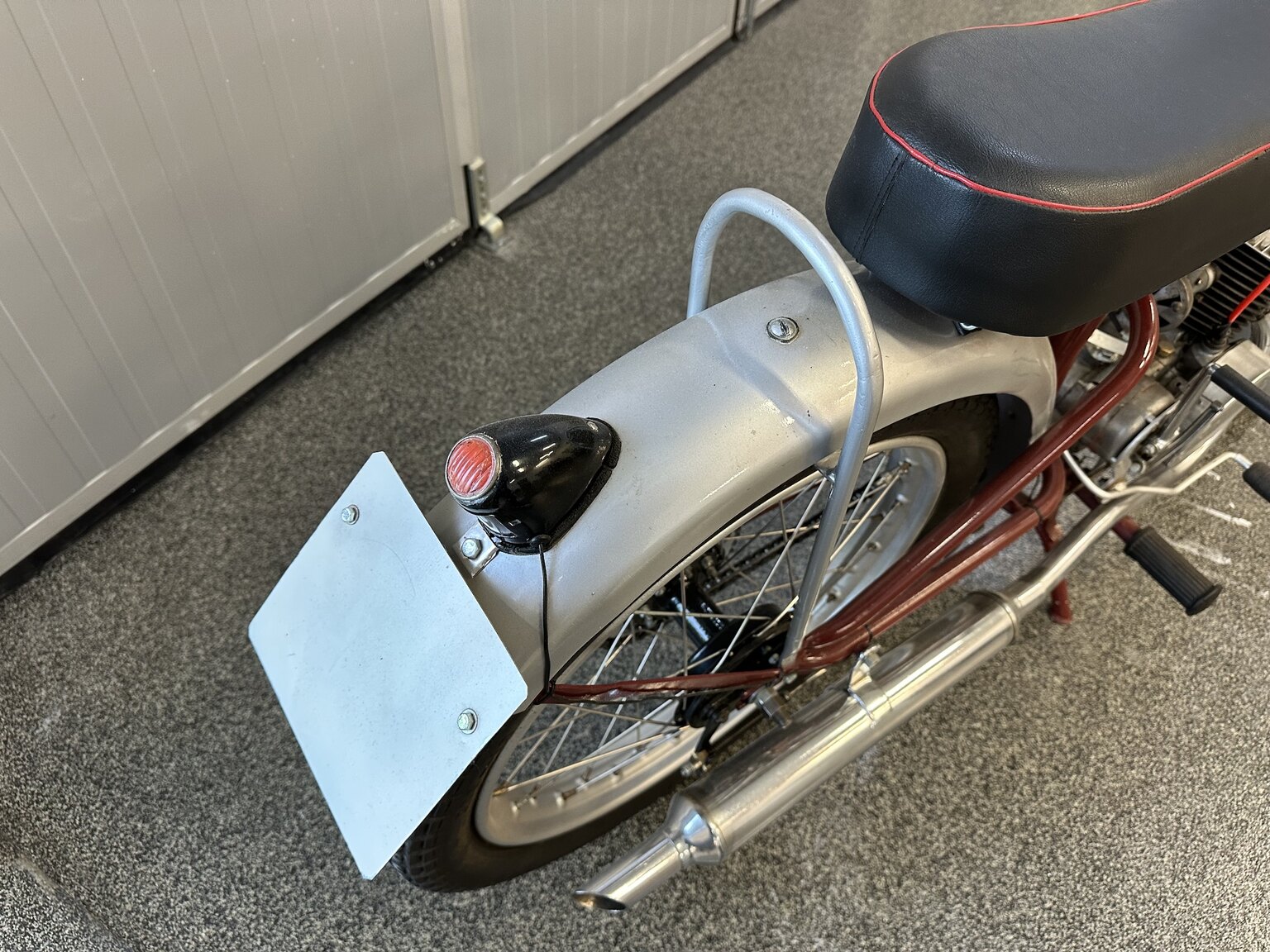 Exterior image of 1950 NV 125