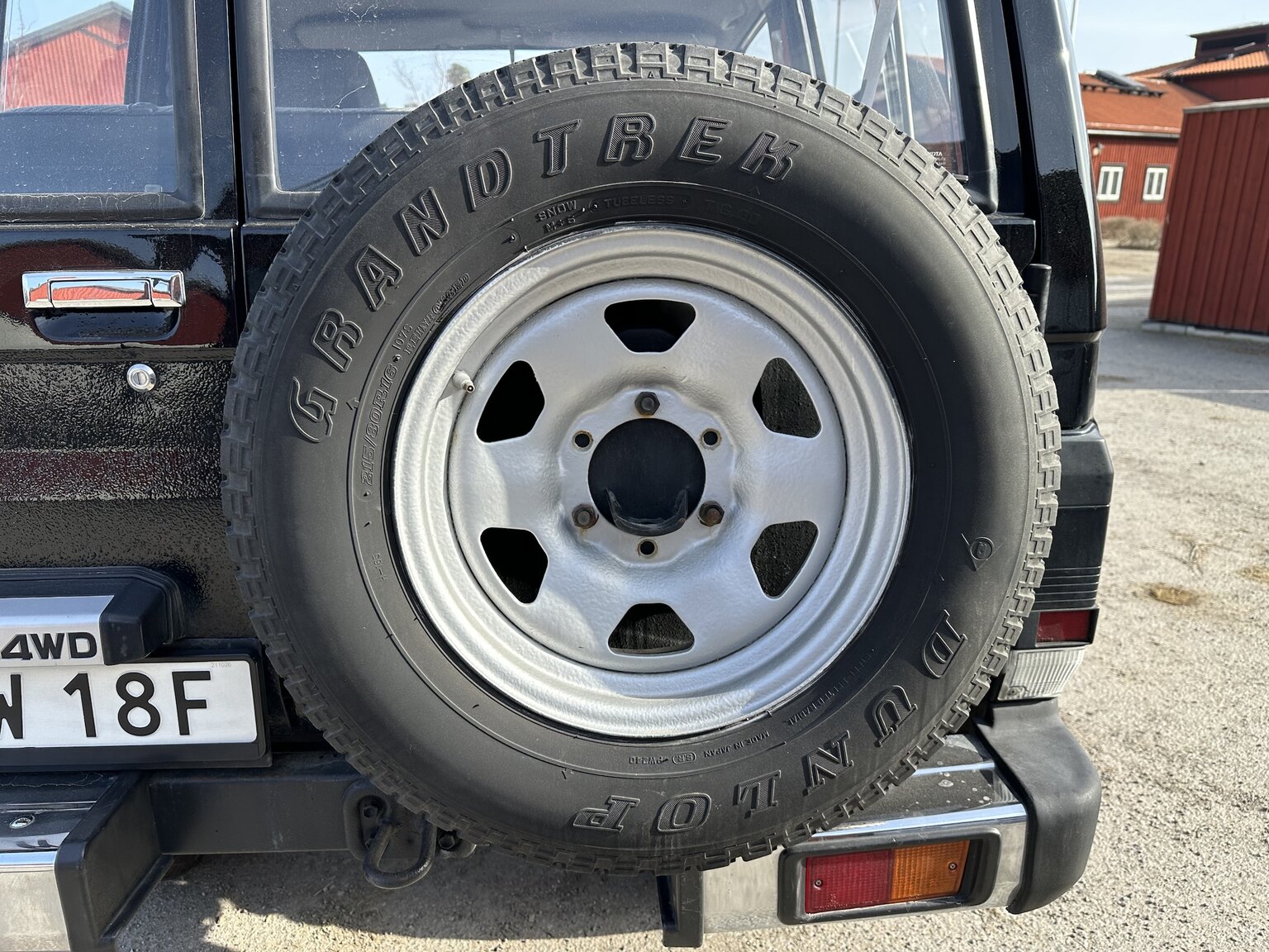Exterior image of 1993 Toyota Land Cruiser Serie 70