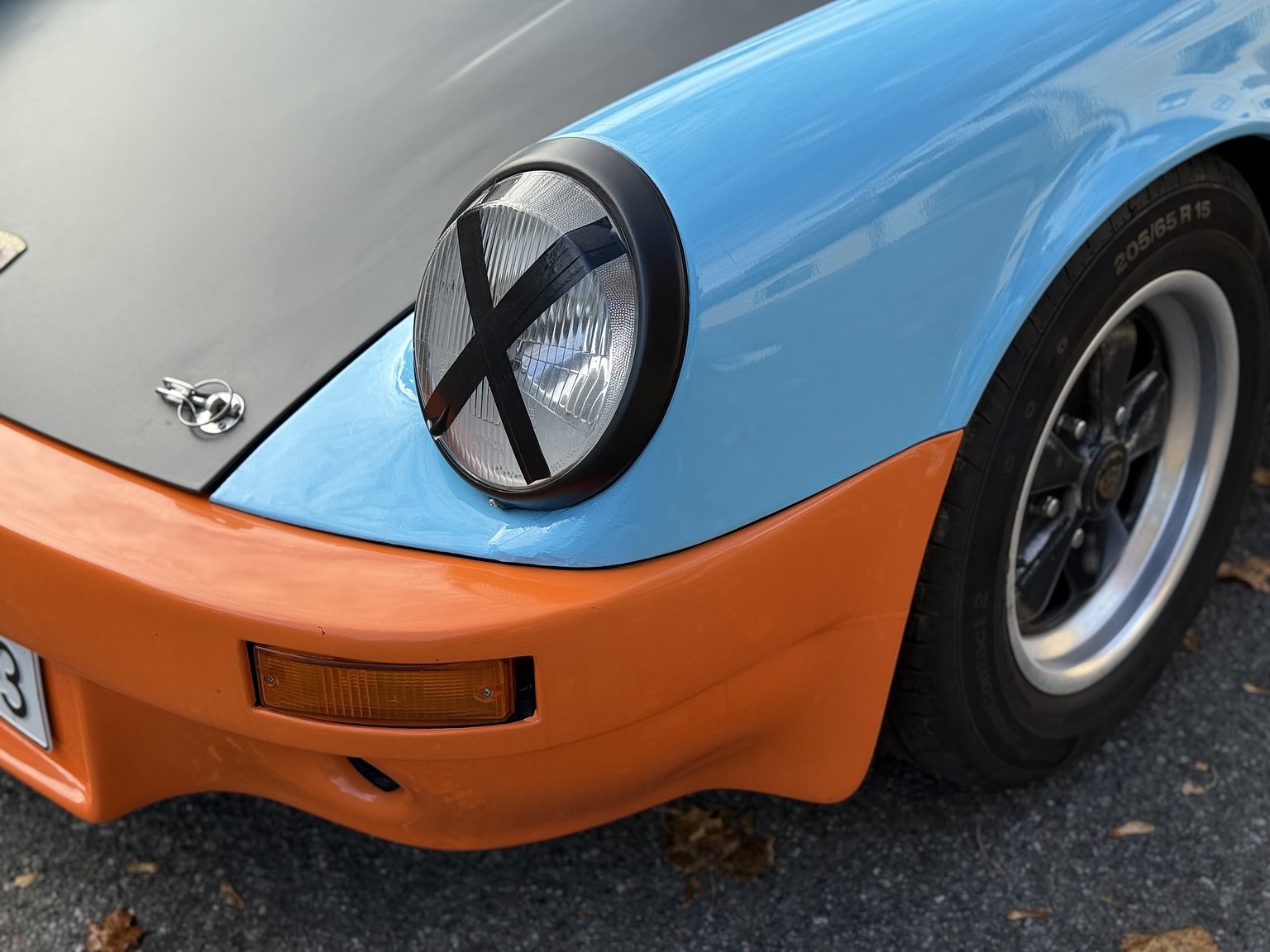 Exterior image of 1982 PORSCHE  911 SC
