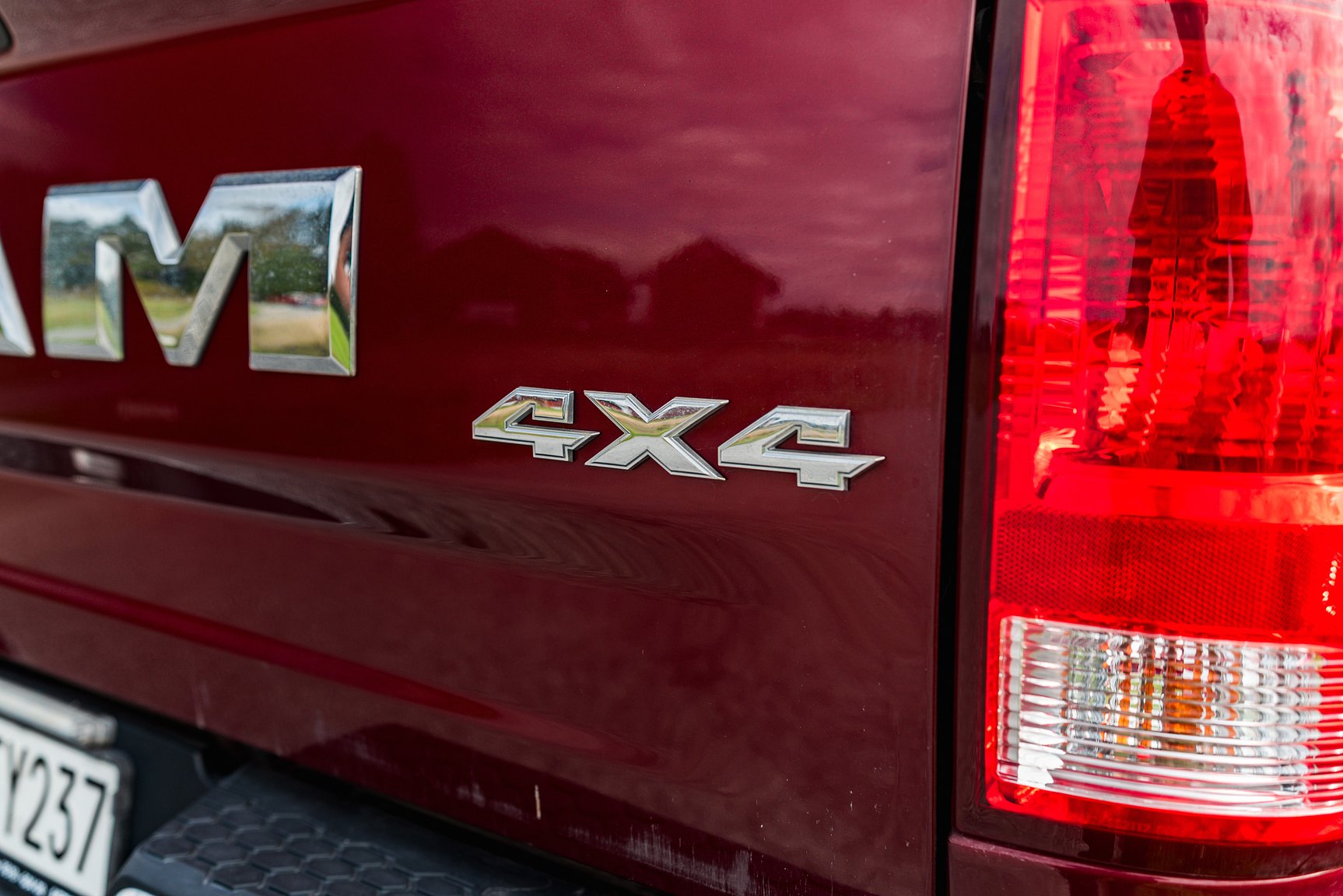 Exterior image of 2019 Dodge Ram 1500 Classic Crew Cab 5.7 V8 HEMI 