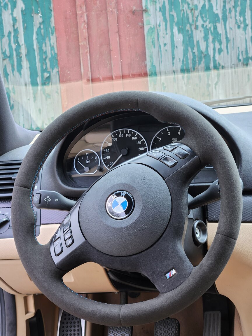 Interior image of 2002  BMW 330Ci 