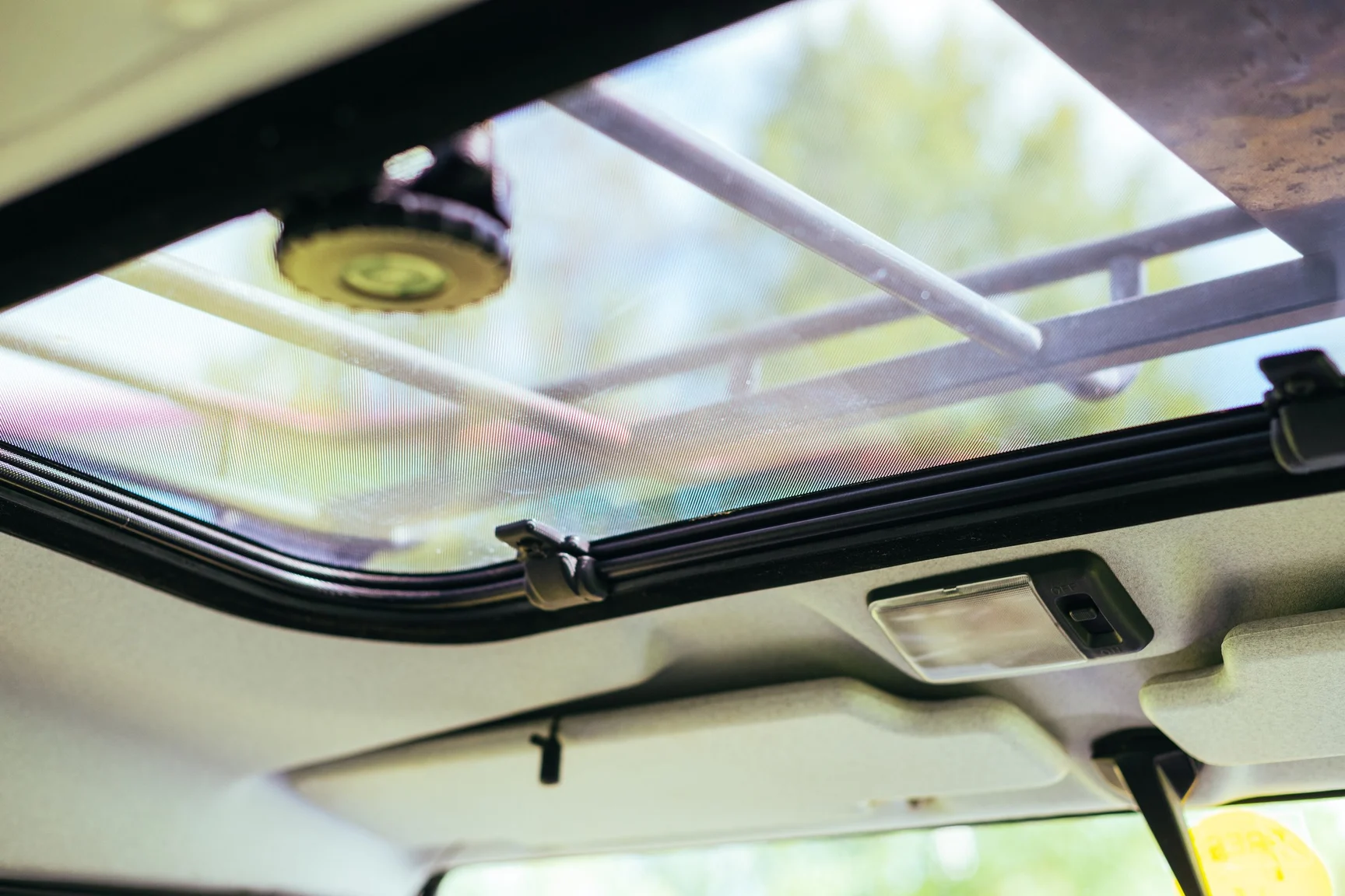 Innenraumfoto von 2002 Land Rover Defender 110 Kombi Td5 (34)