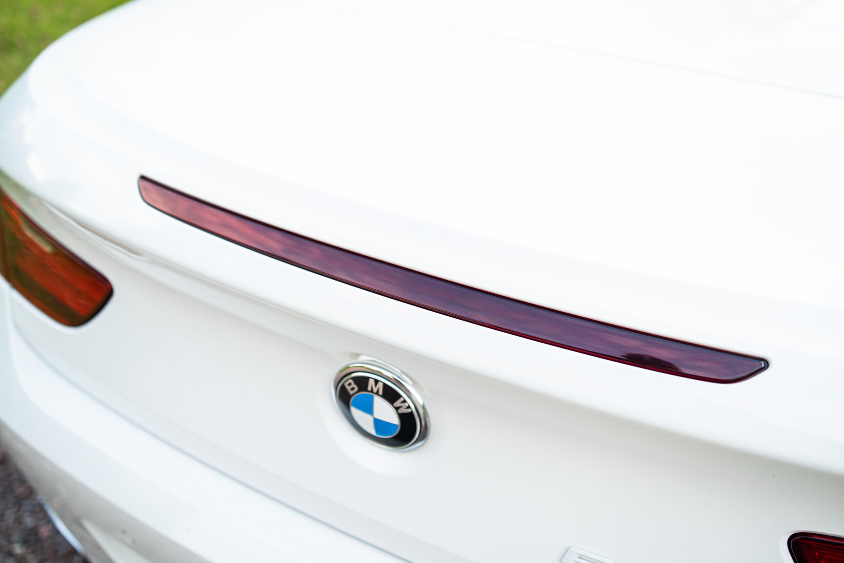 Exteriörbild på 2011 BMW 650i Cabriolet