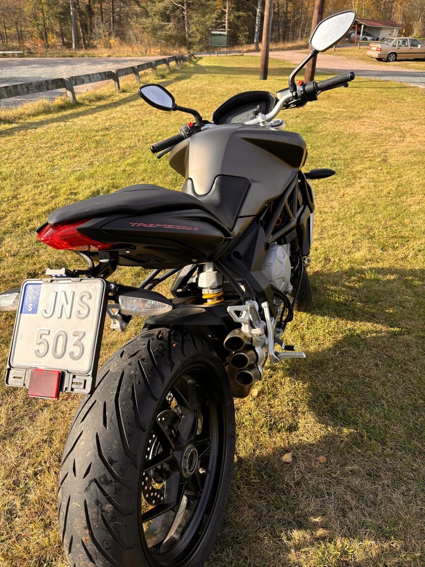Aussenfoto 2014 MV Agusta Brutale 675
