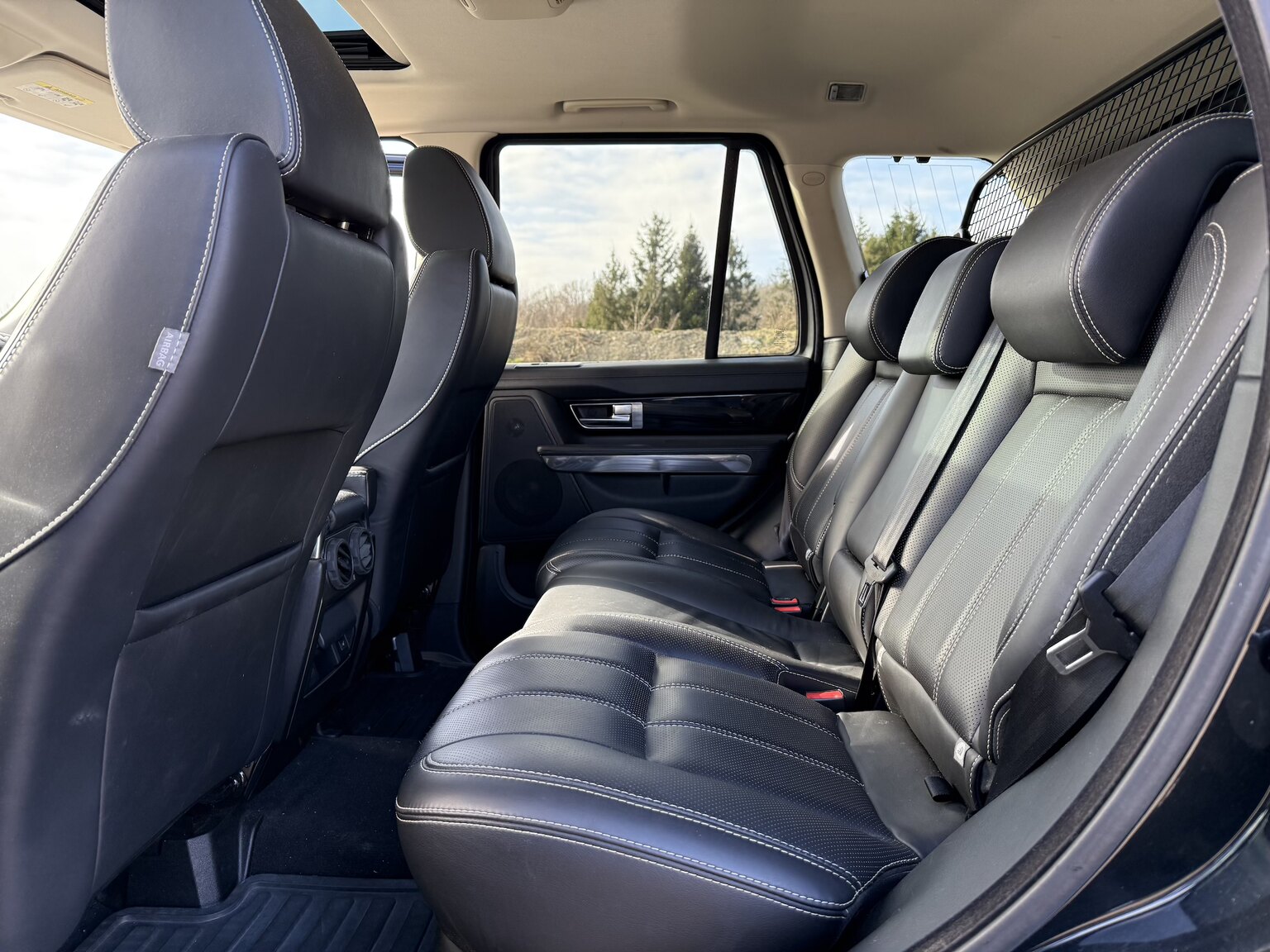 Interiörbild 2012 Land Rover Range Rover Sport V8