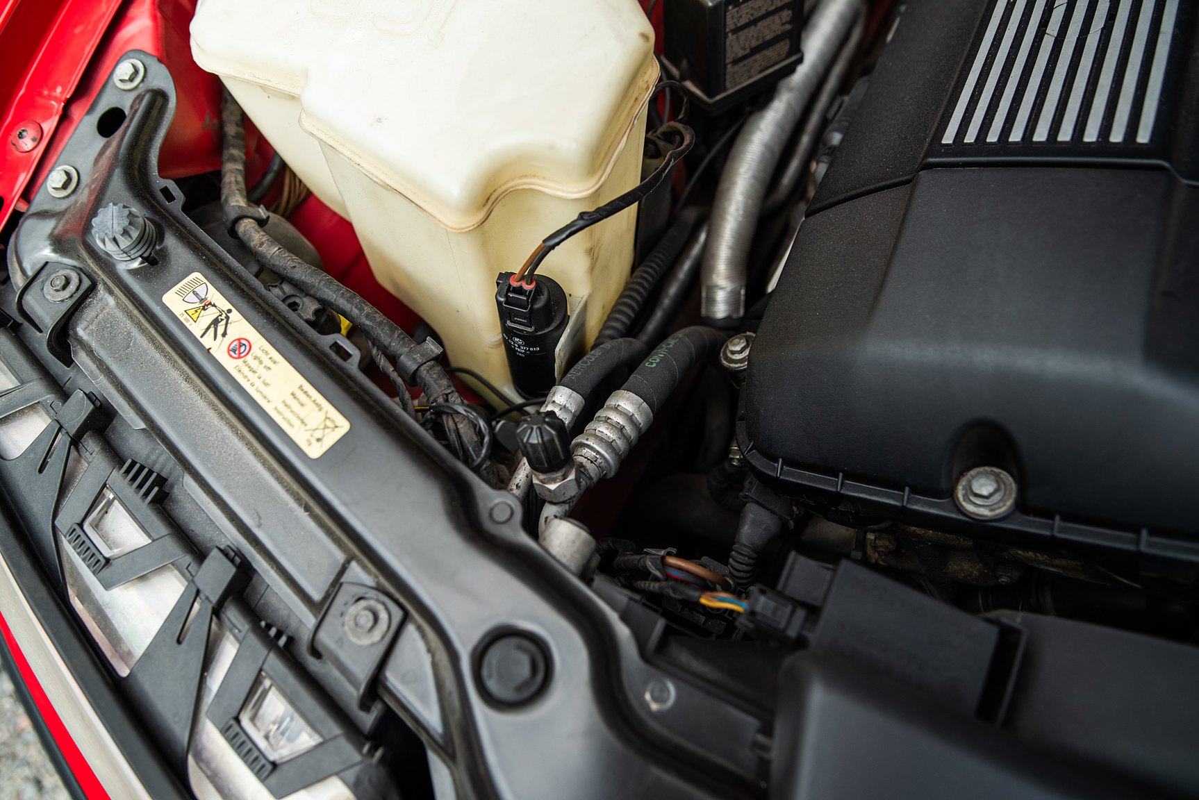 Image of 2001 BMW 330Xi mechanics