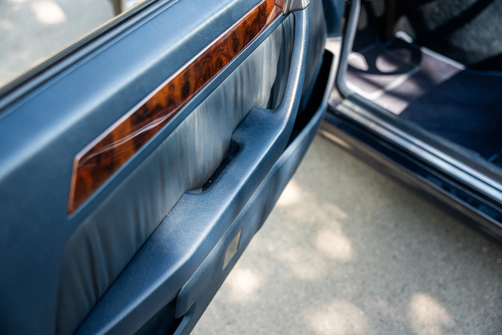 Interiörbild 1993 Mercedes-Benz 300 CE-24 Cabriolet (16)