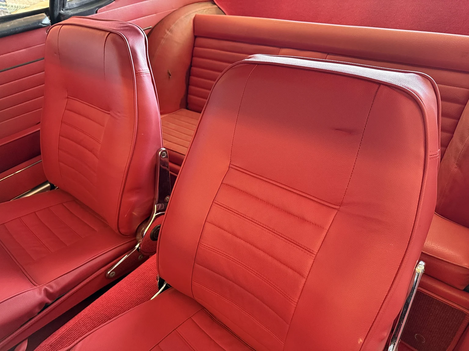 Innenraumfoto von 1966 Volvo P 1800S (49)