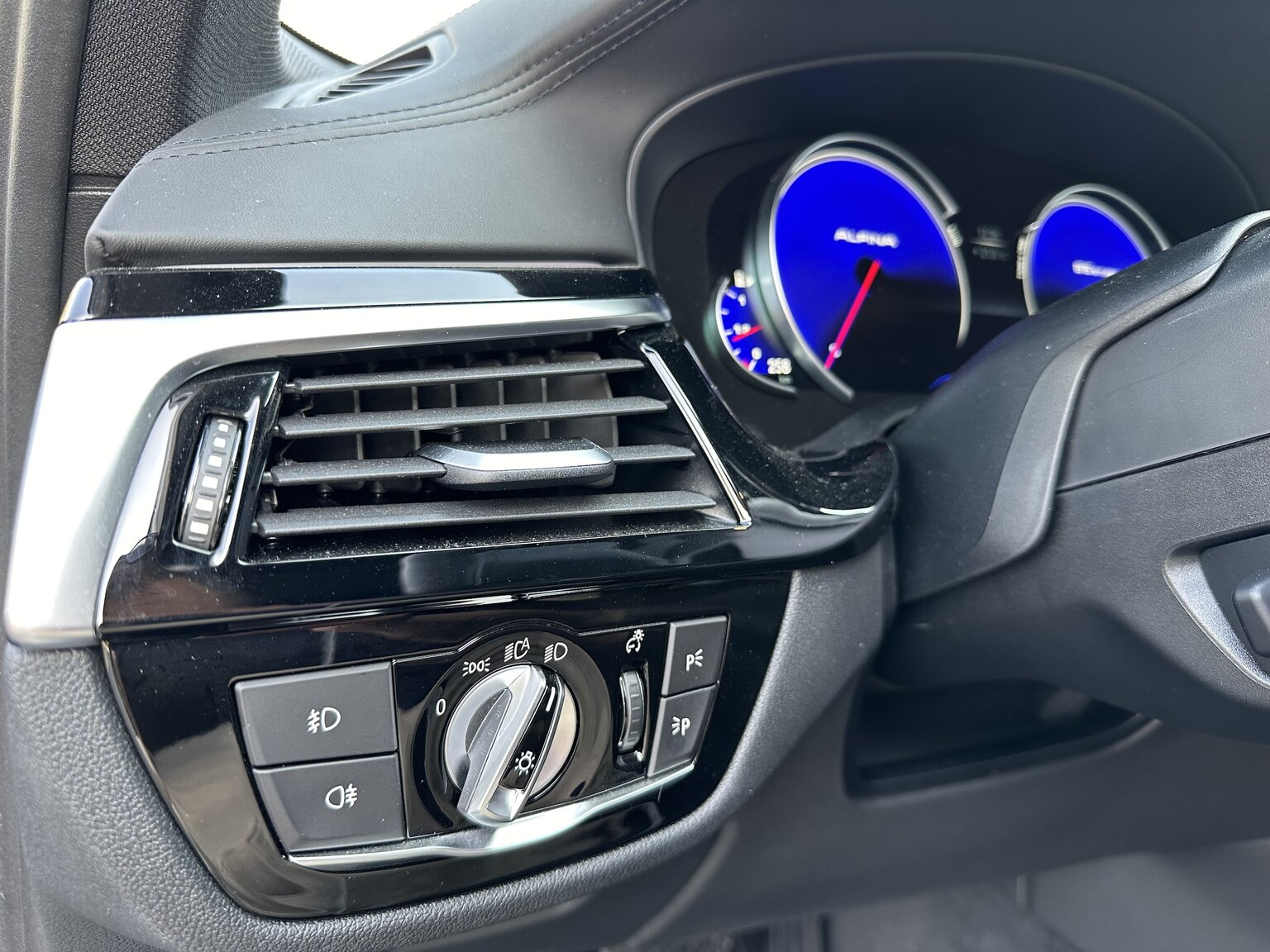 Interior image of 2019 ALPINA B5 S Bi-Turbo Sedan ALLRAD