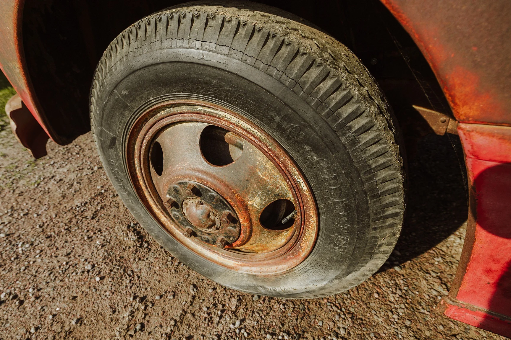 Exteriörbild på 1948 Chevrolet Advance Design 2-Ton COE (49)