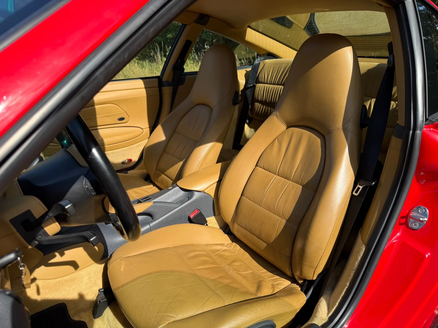 Interiörbild 1998 Porsche 911 Carrera (30)