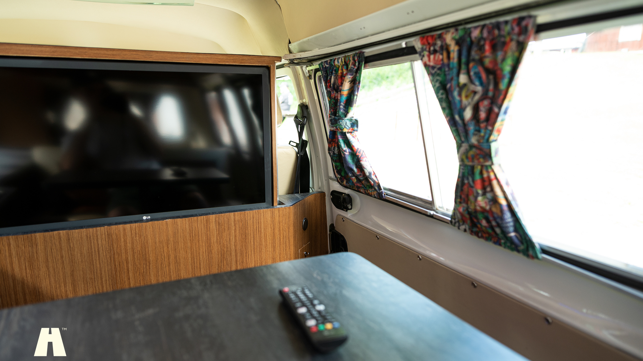 Interior image of 1998 Volkswagen T2 Camper
