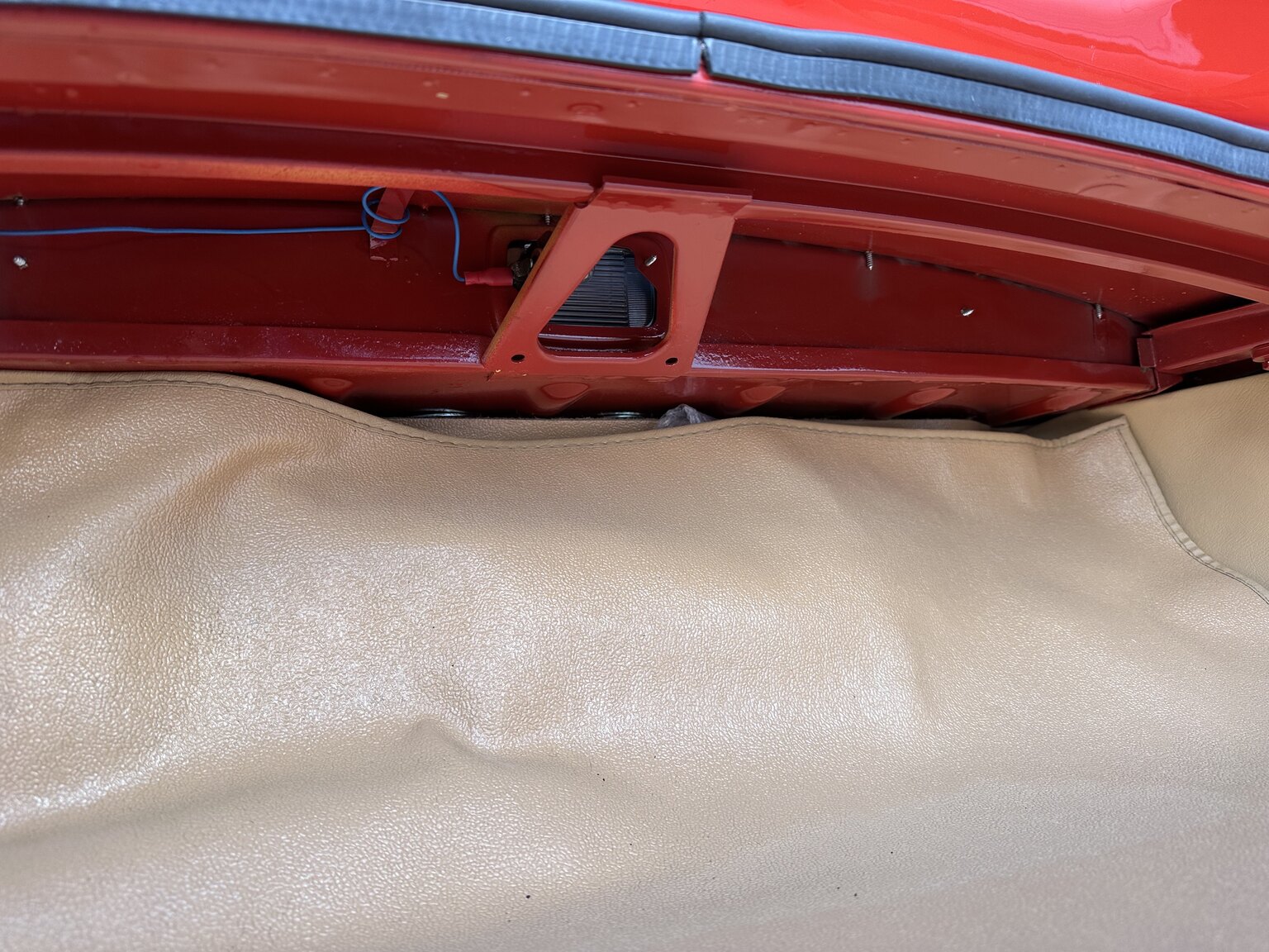 Innenraumfoto von 1965 Jaguar E-Type Series 1 (42)