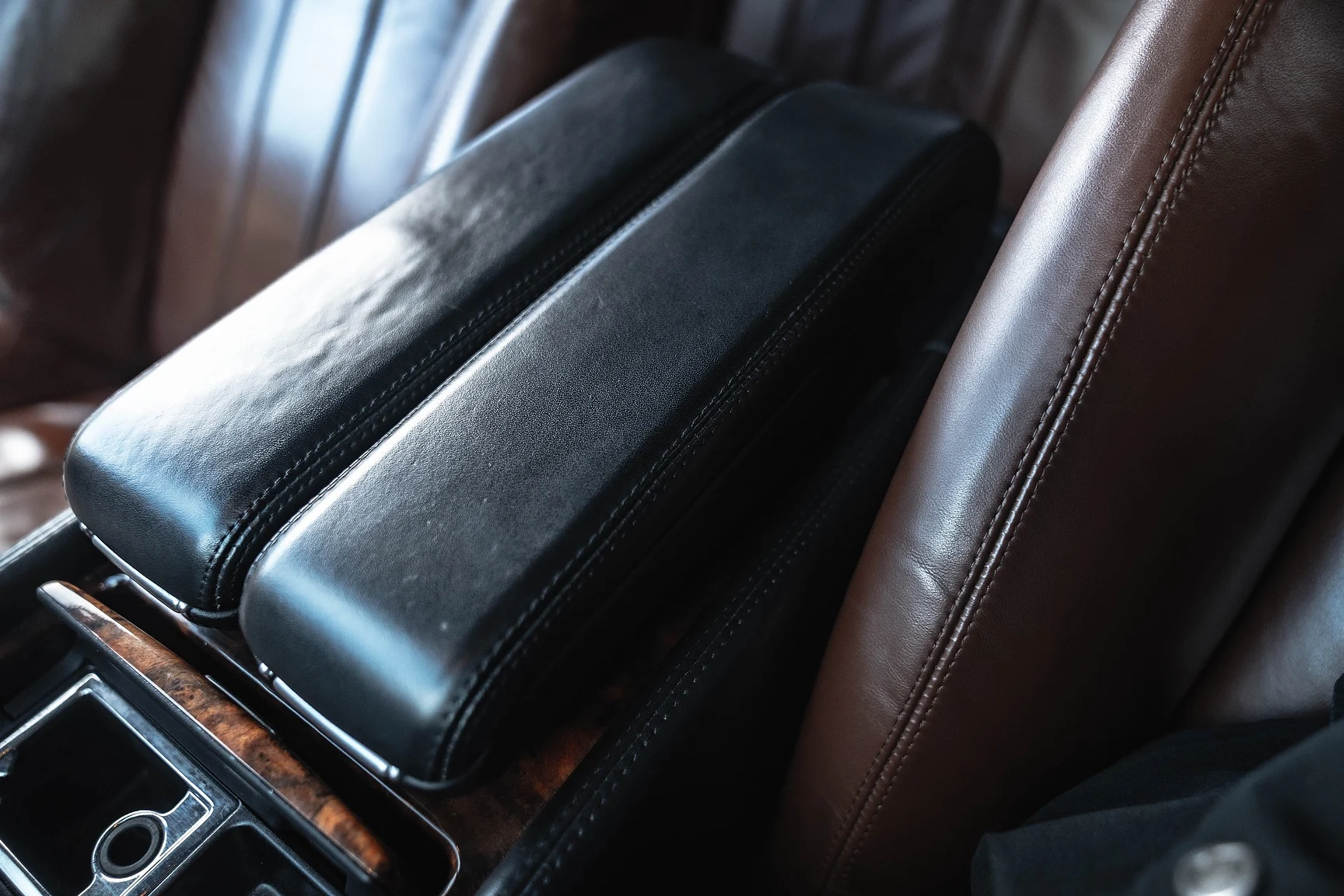 Innenraumfoto von 2007 Bentley Continental GTC (18)