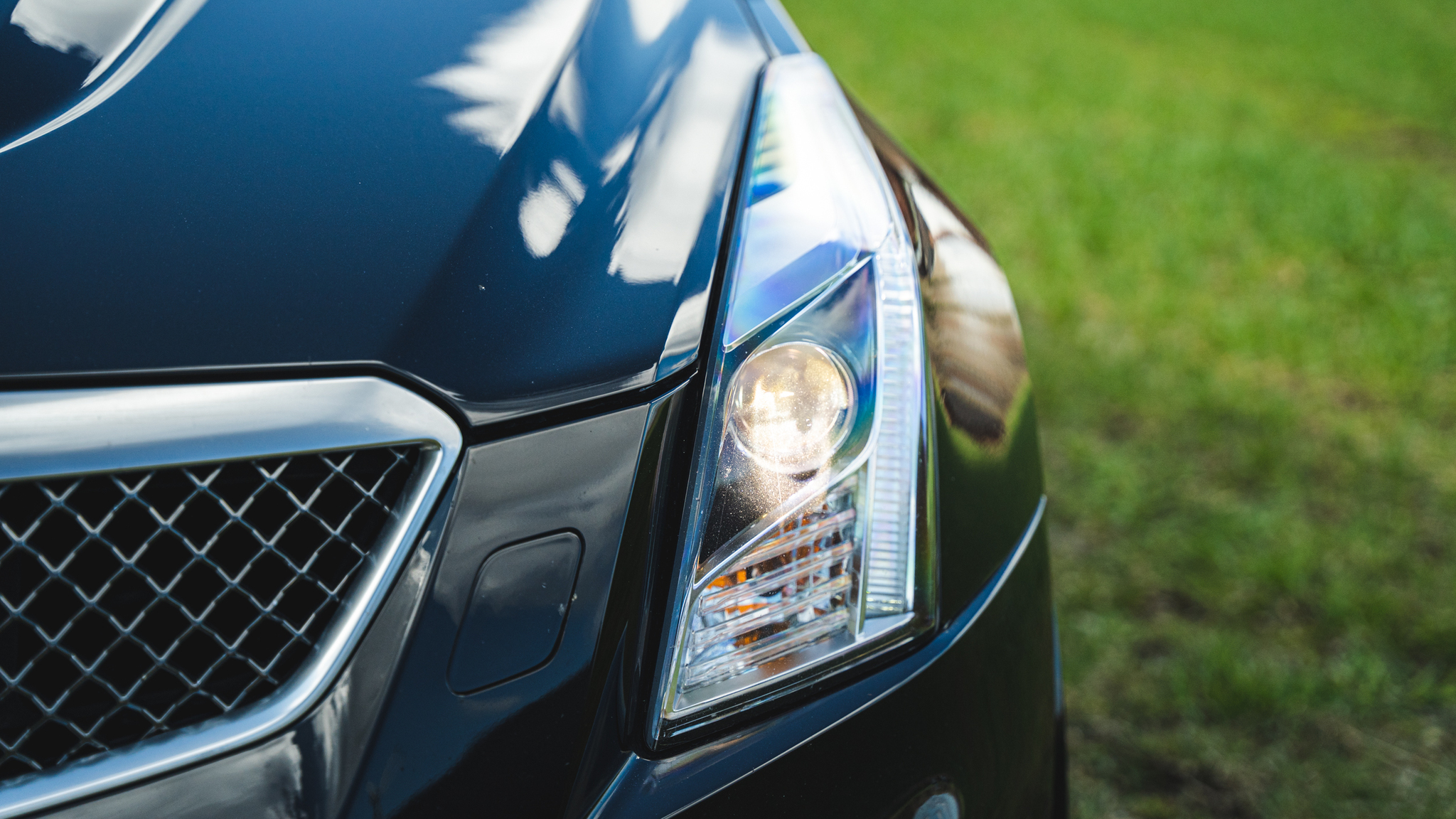 Exteriörbild på 2016 Cadillac ATS-V (26)